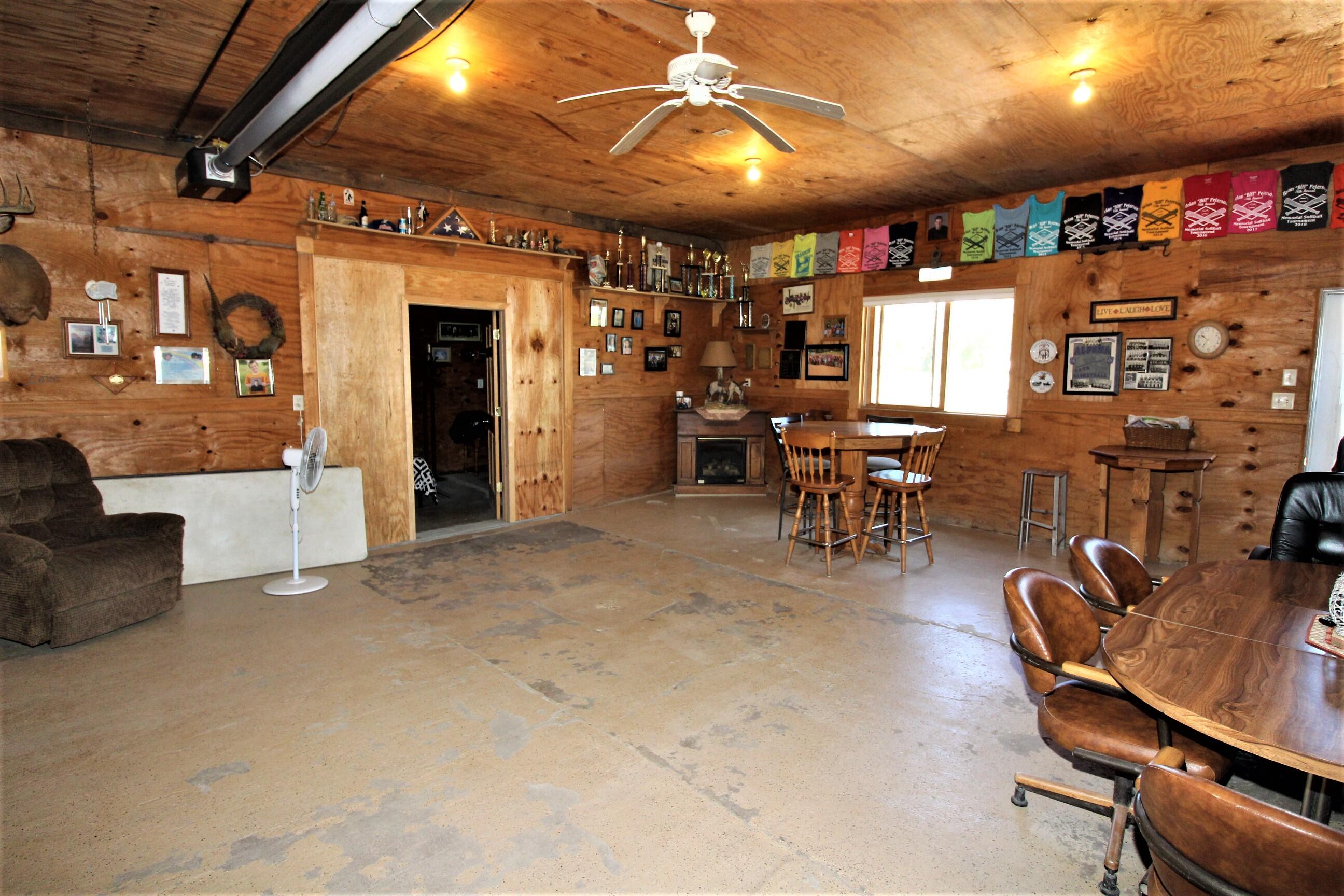 805 Oak Ave