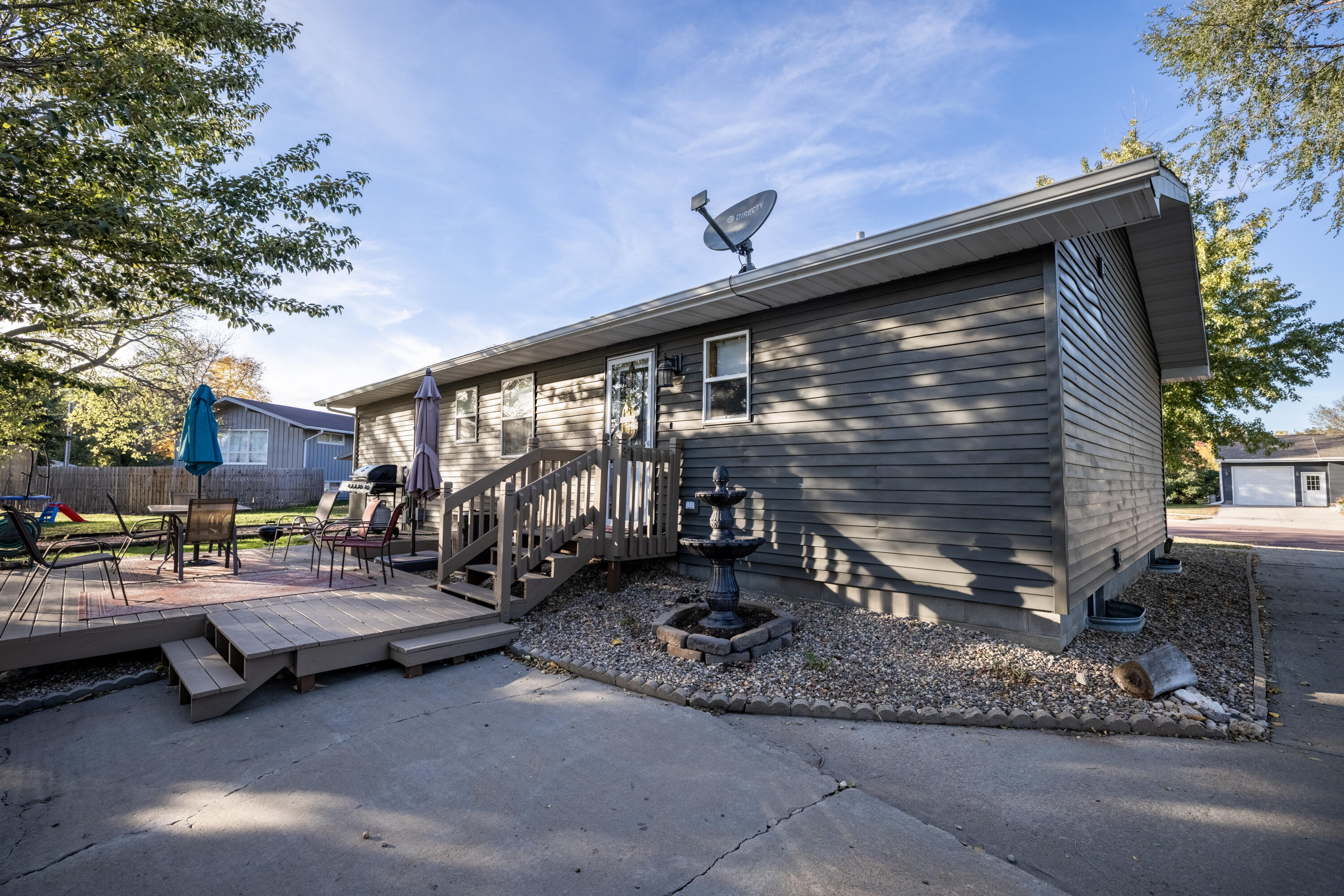 1503 E Birch Ave