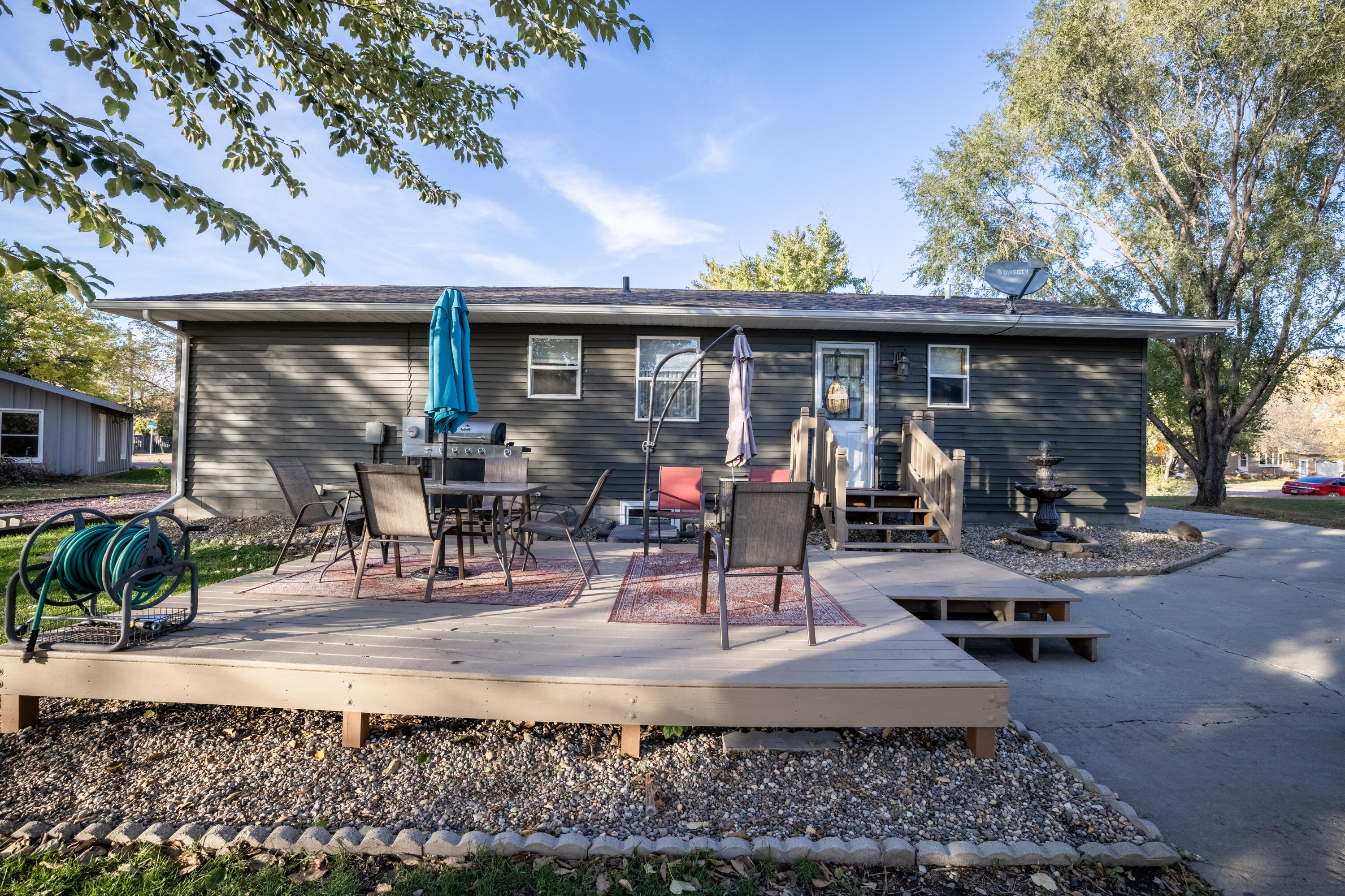 1503 E Birch Ave