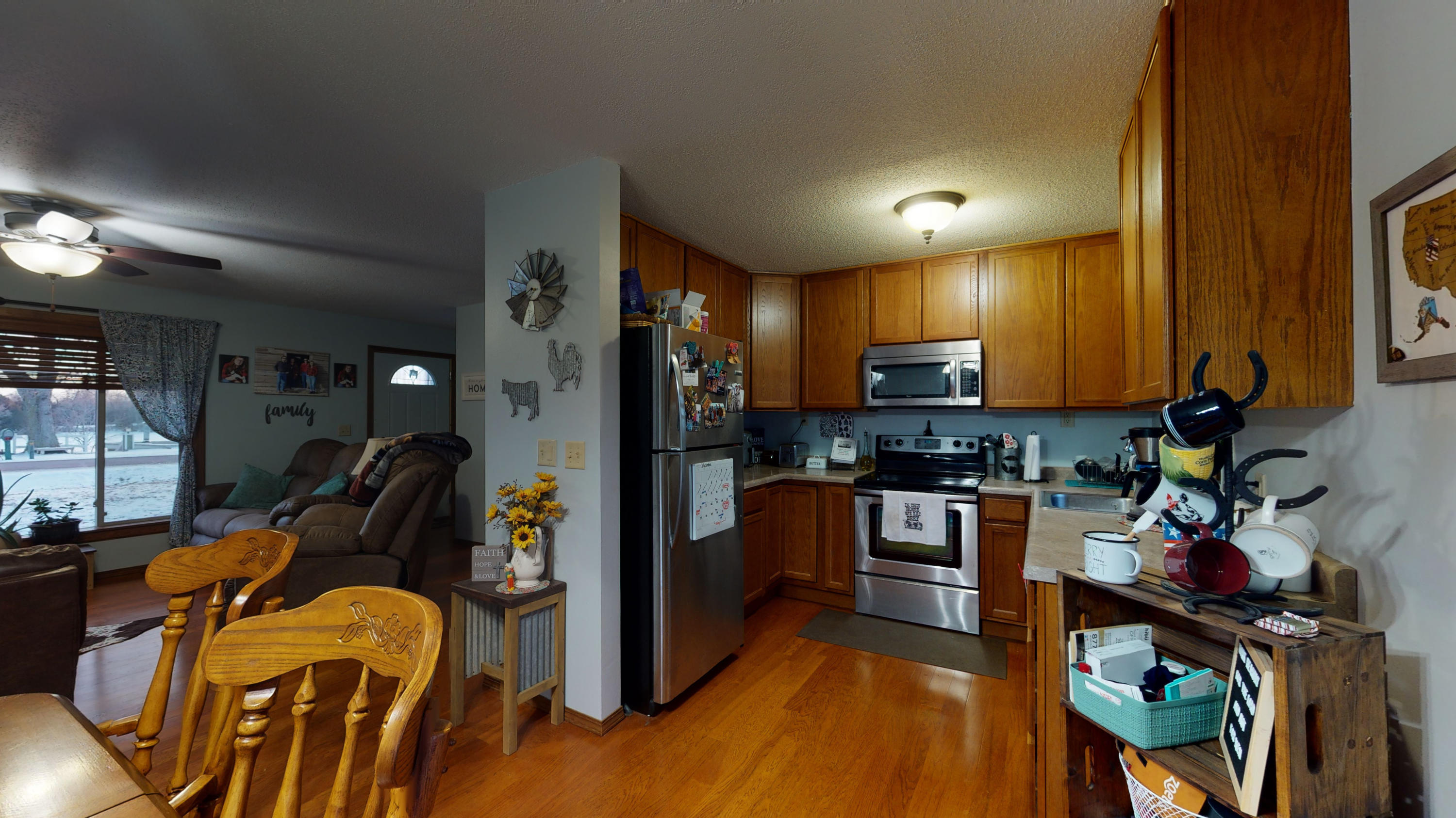 140 S Harmon Dr