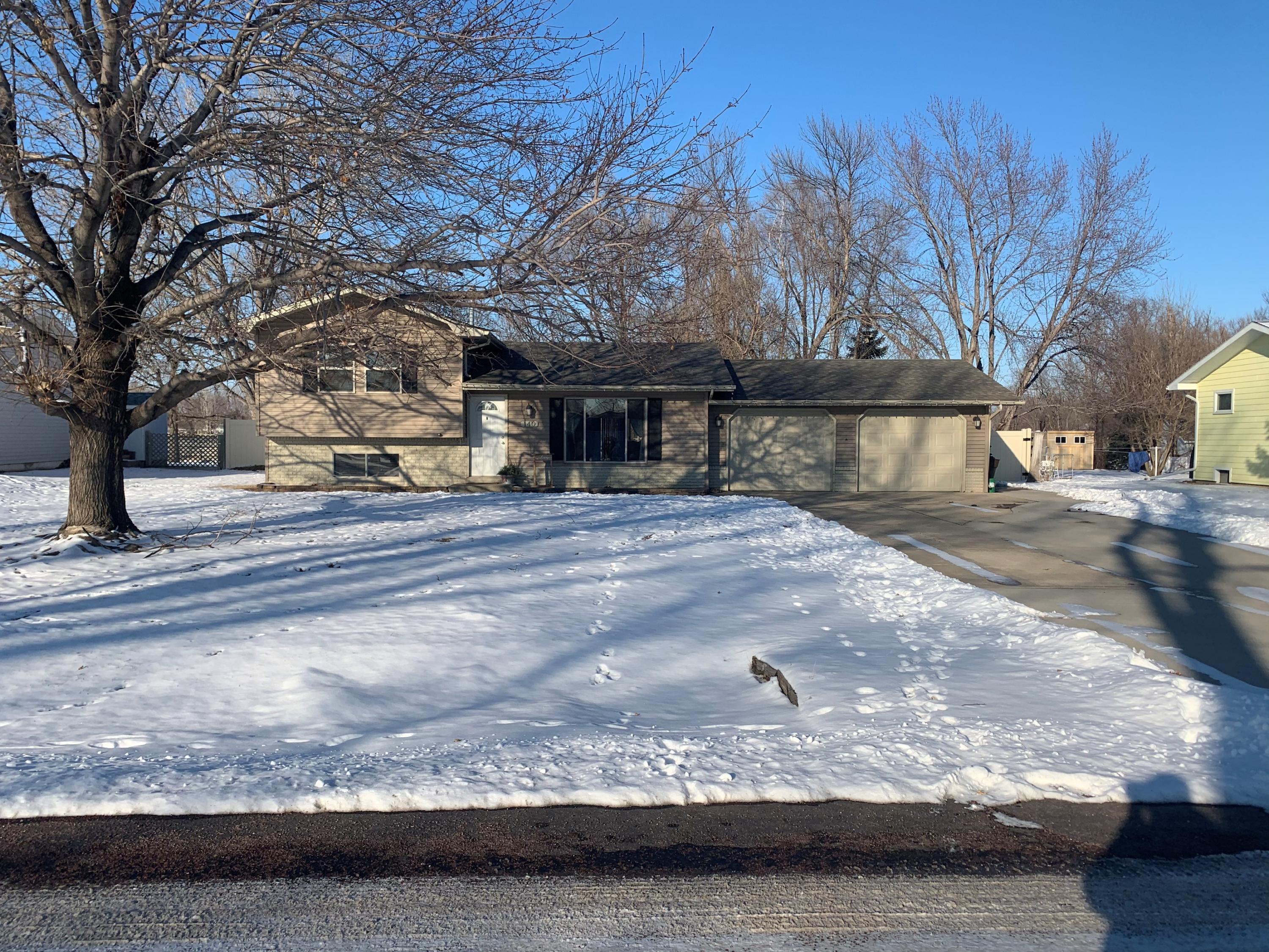 140 S Harmon Dr