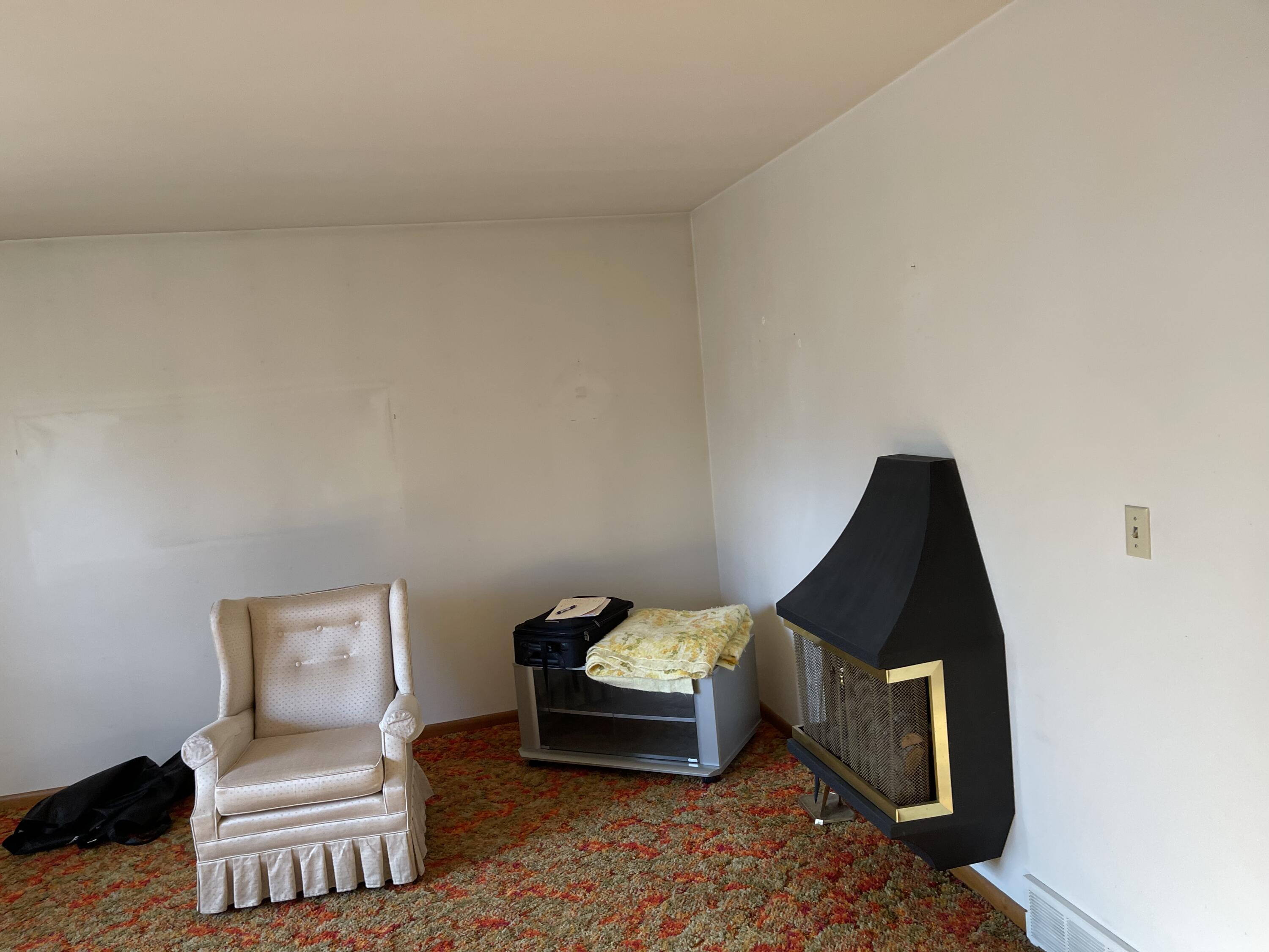 1504 E 5th Ave