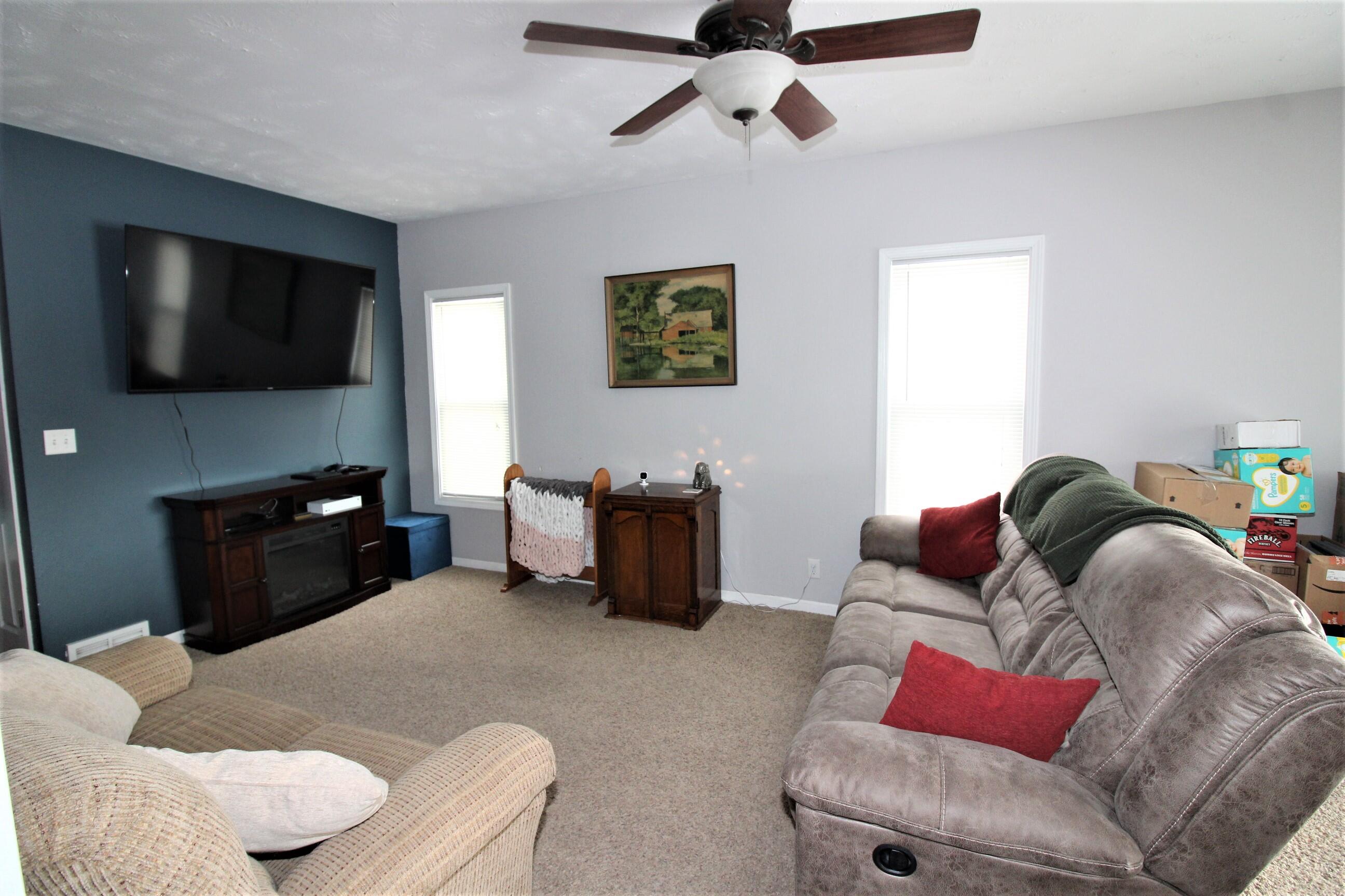 312 W 10th Ave