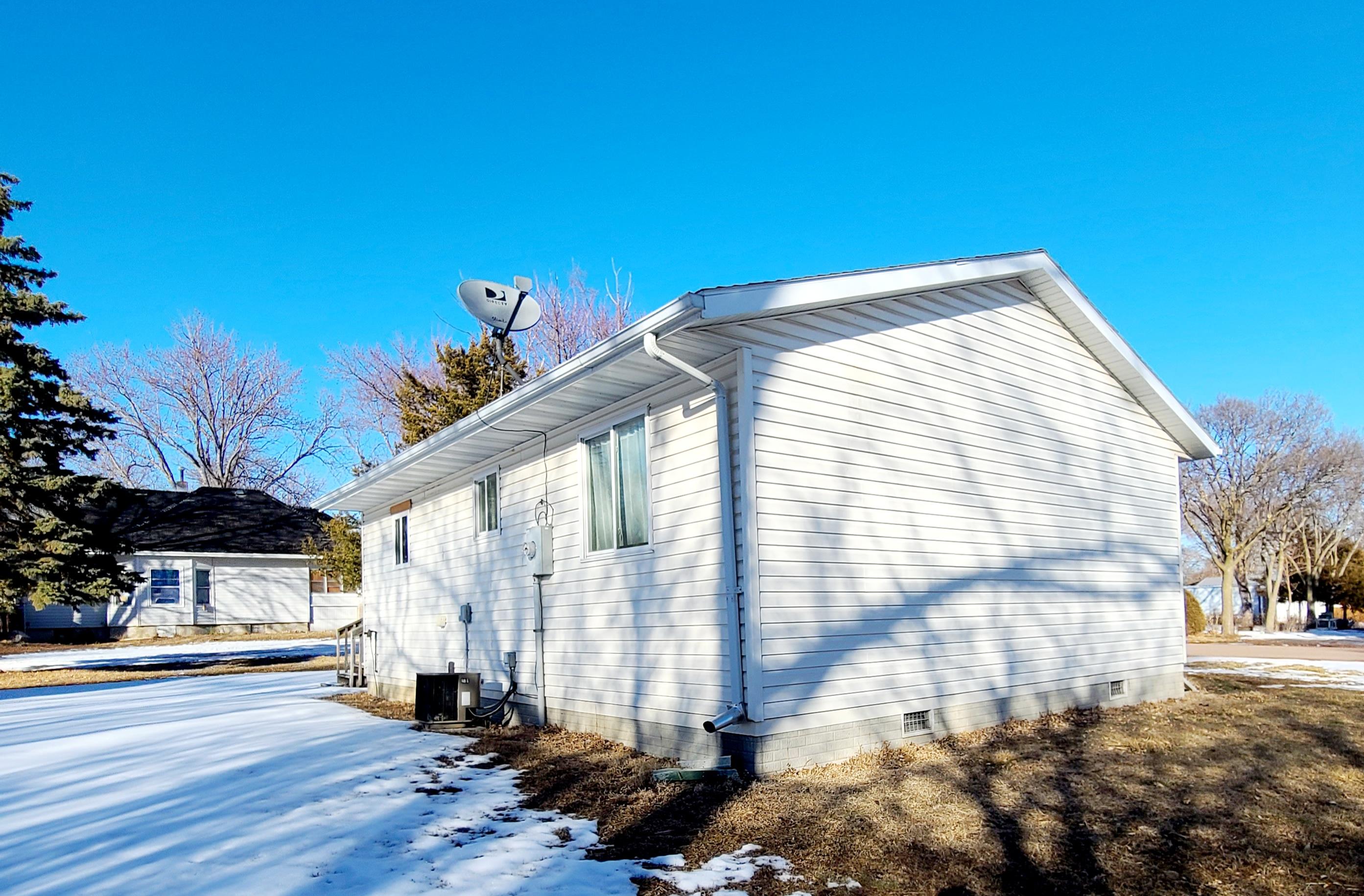 135 N 7th Ave
