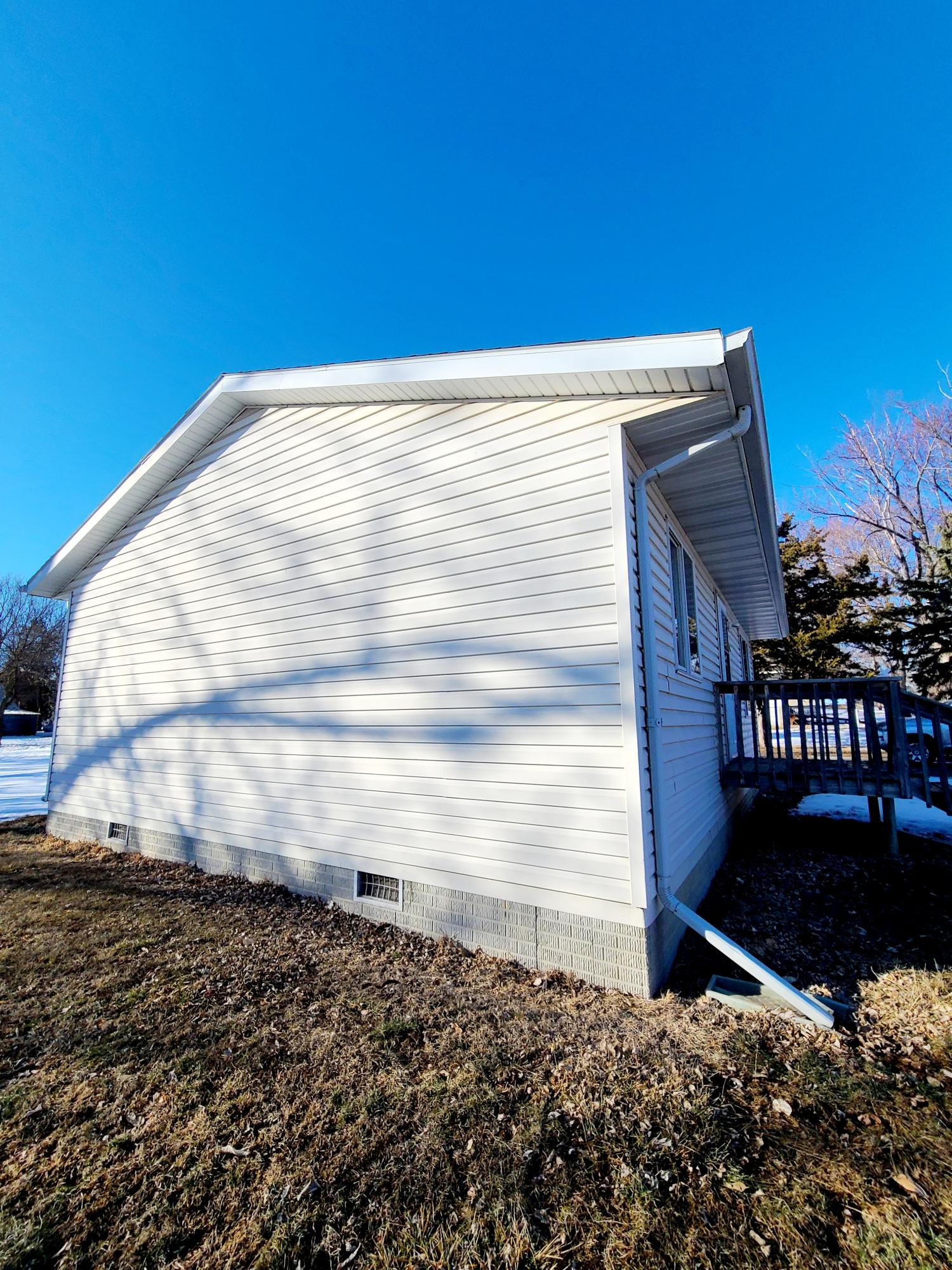135 N 7th Ave