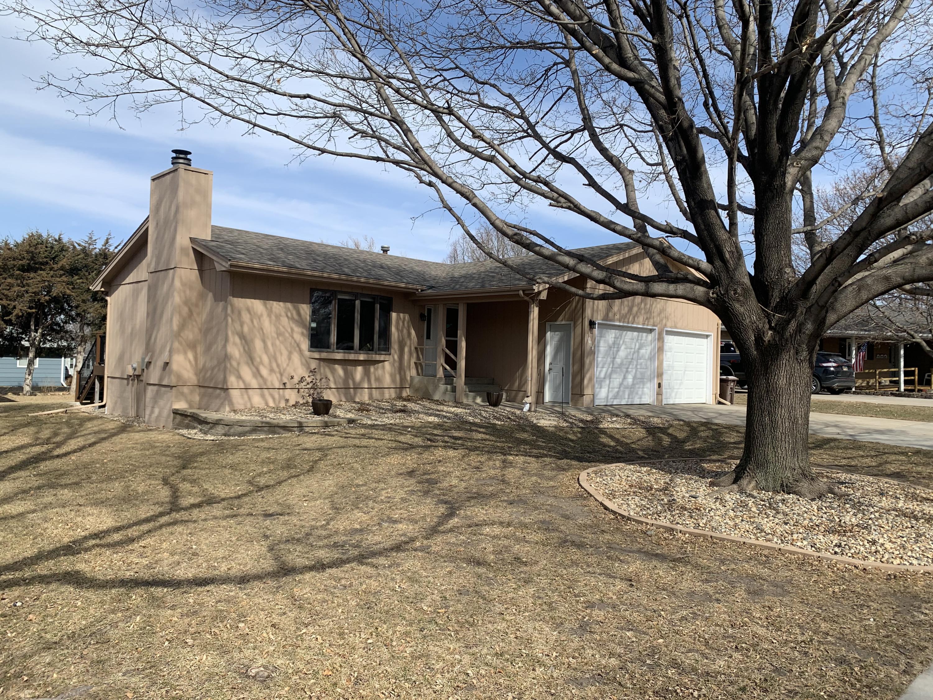 1004 Palmer Place