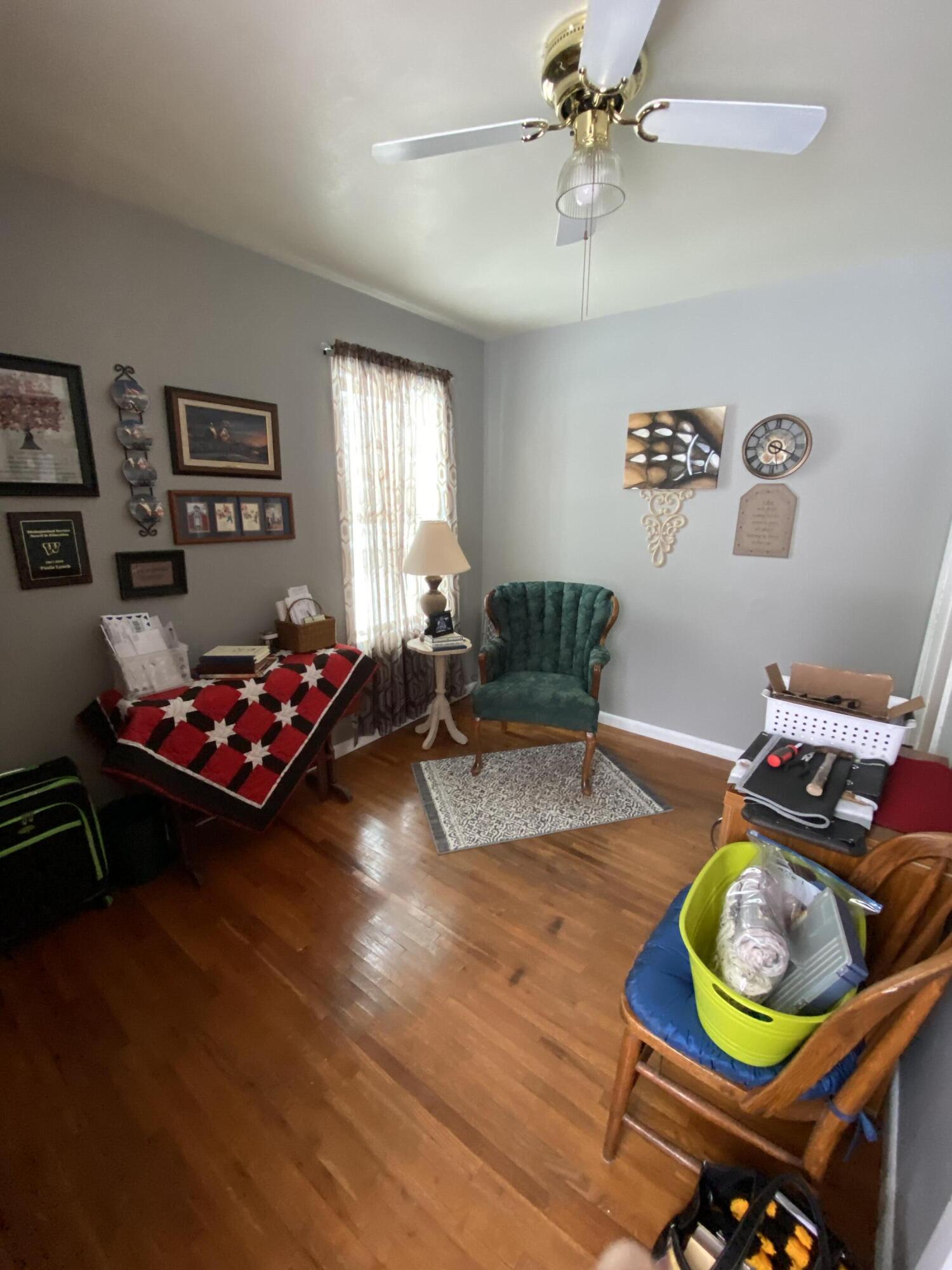 306 E Main