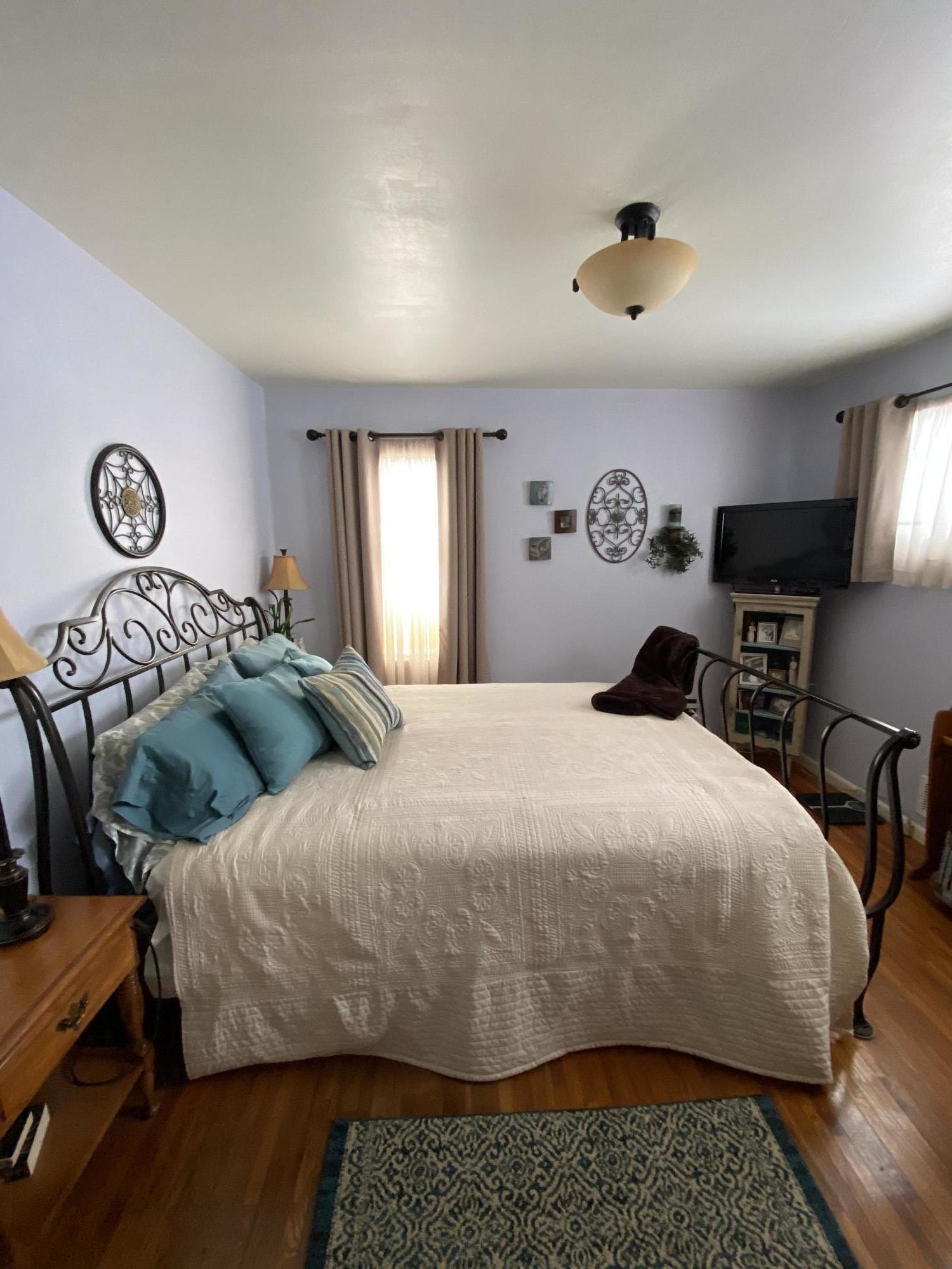 306 E Main