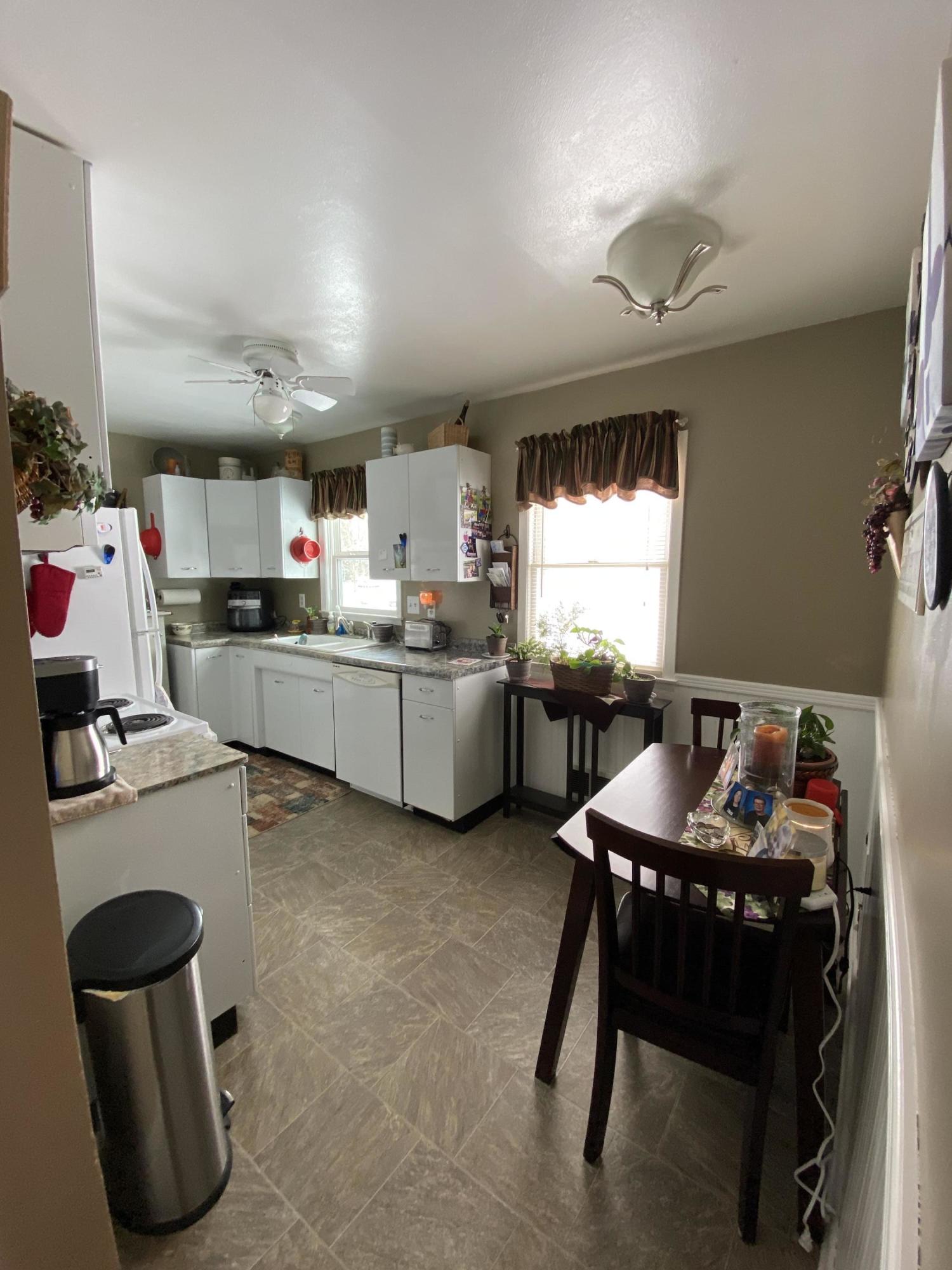 306 E Main