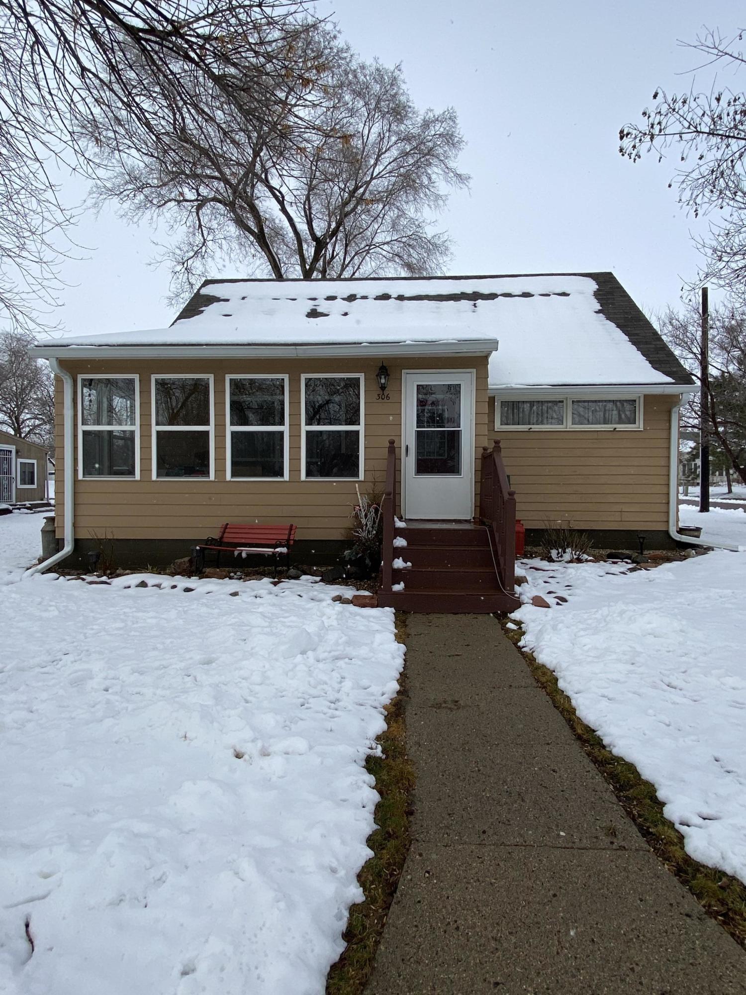 306 E Main