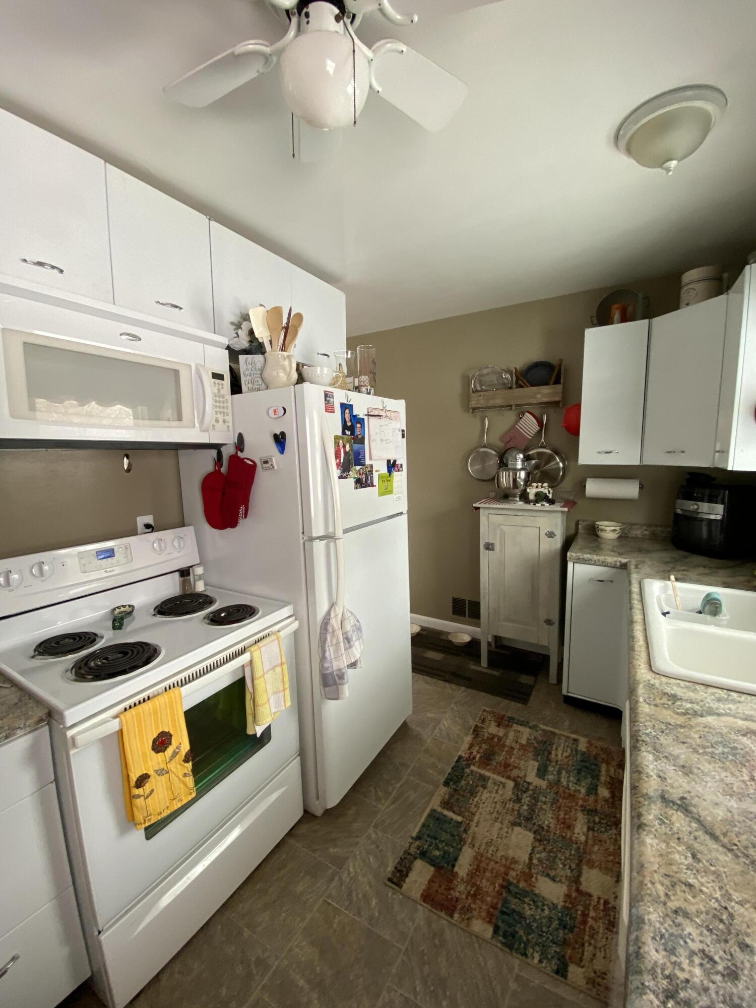 306 E Main