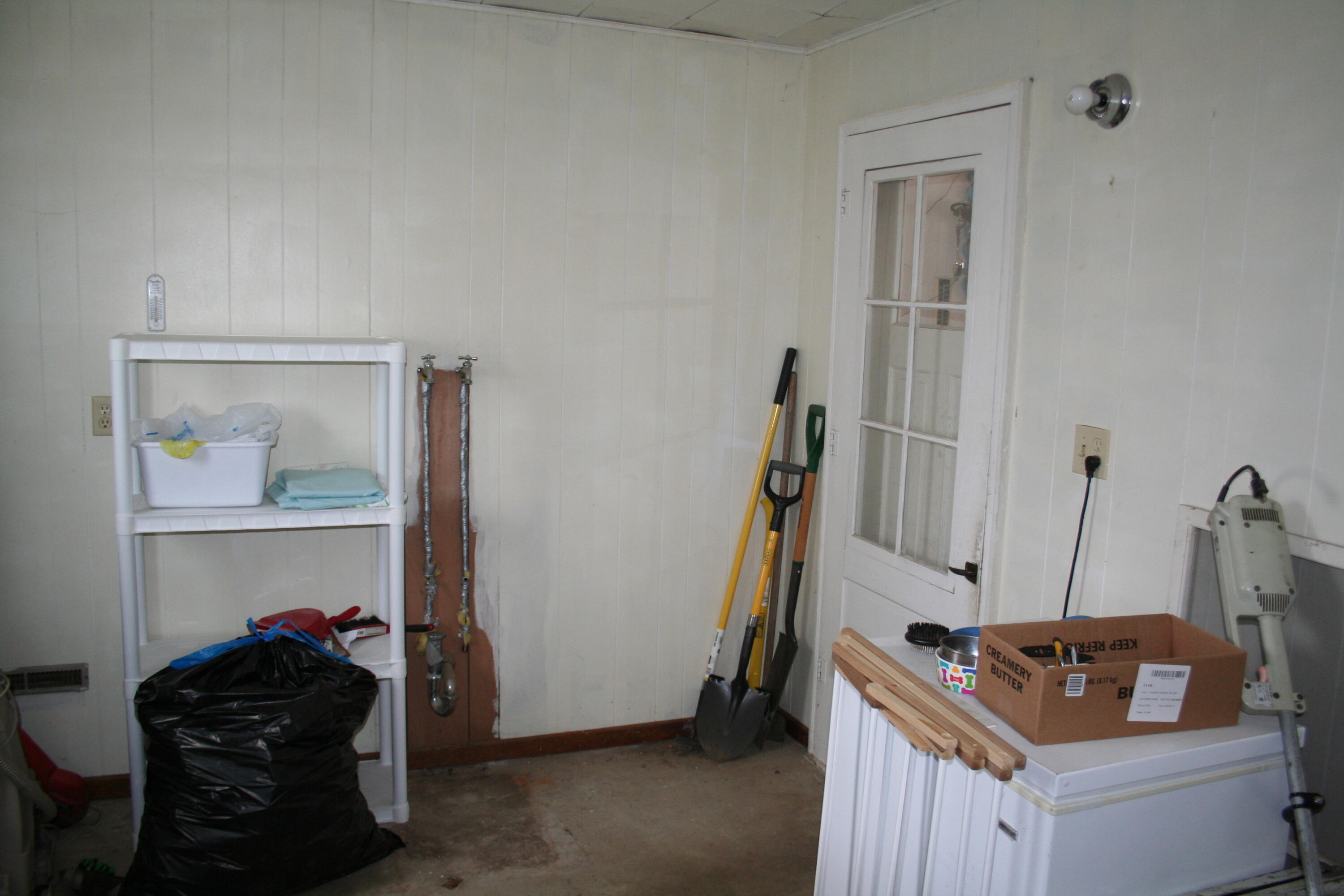 606 W Elm St
