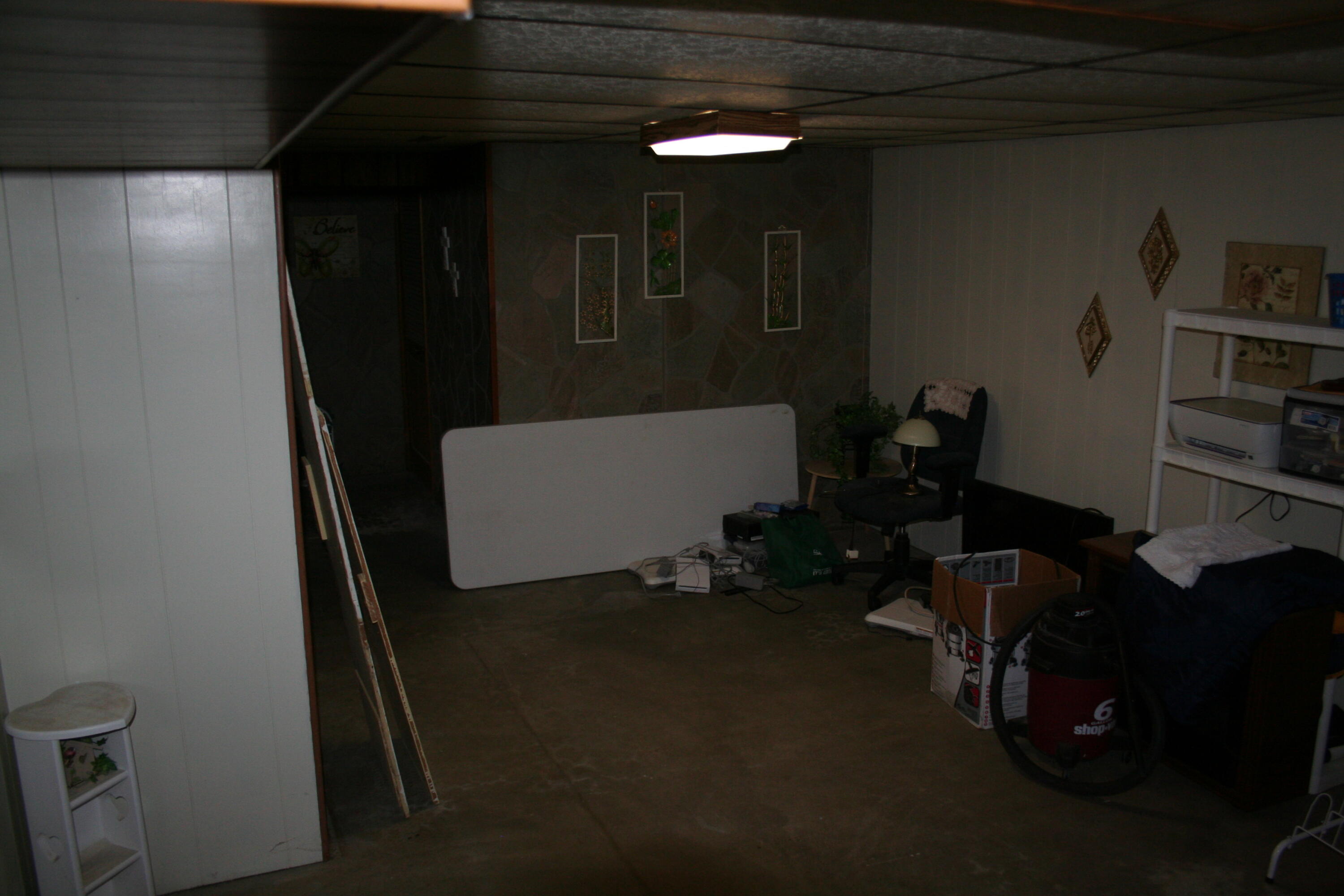 606 W Elm St