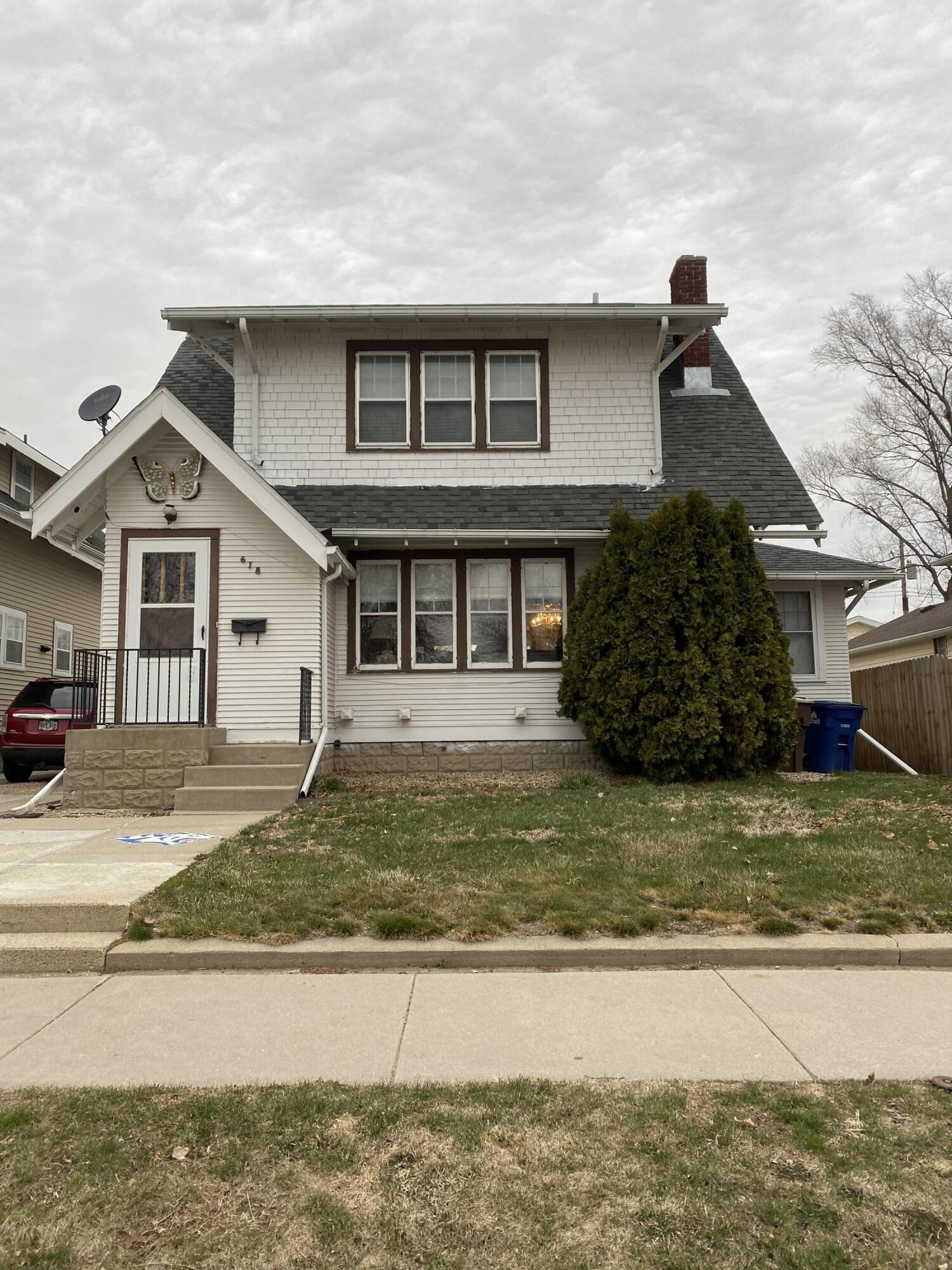 618 W 2nd Ave