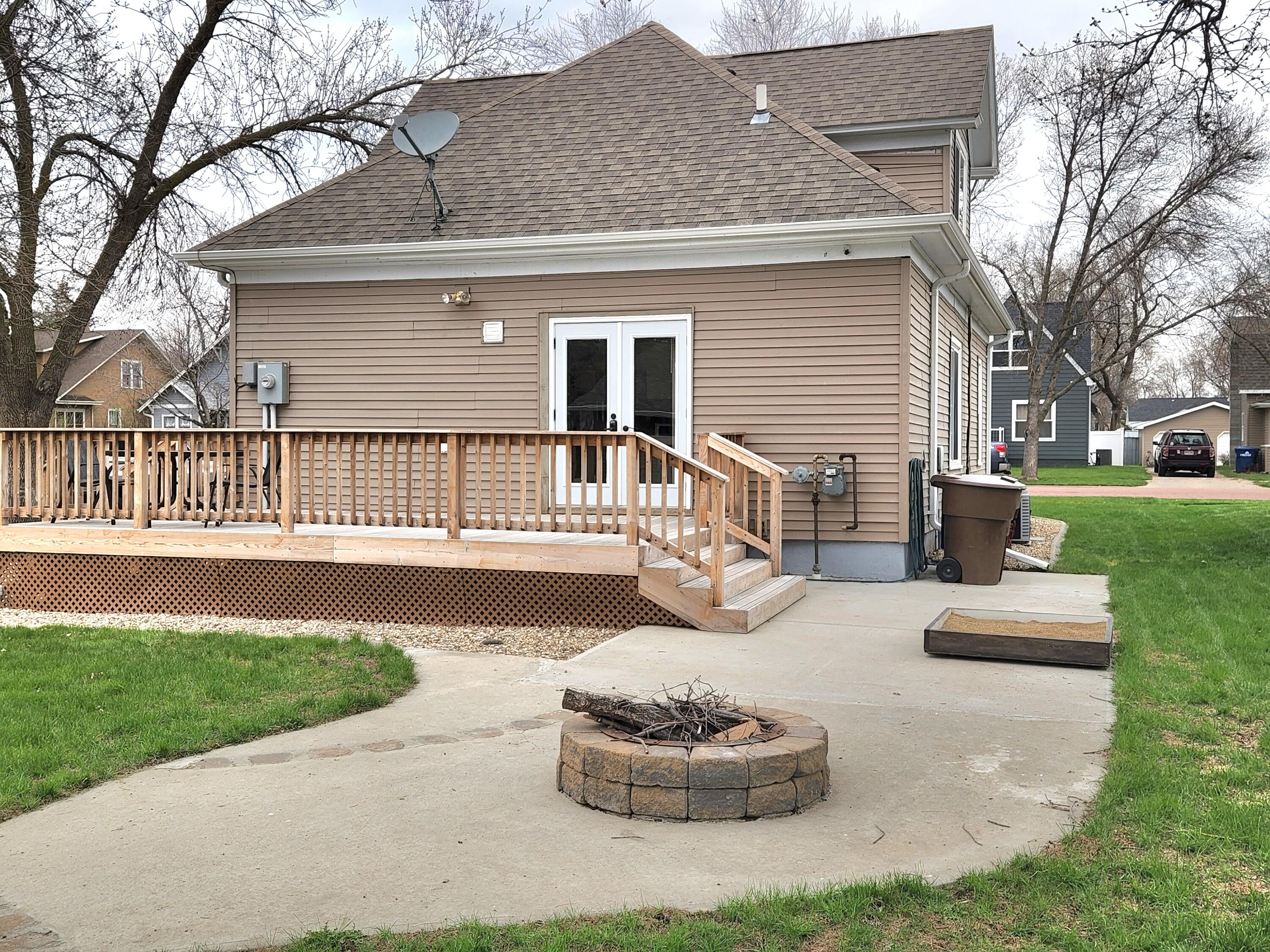 1101 E 3rd Ave