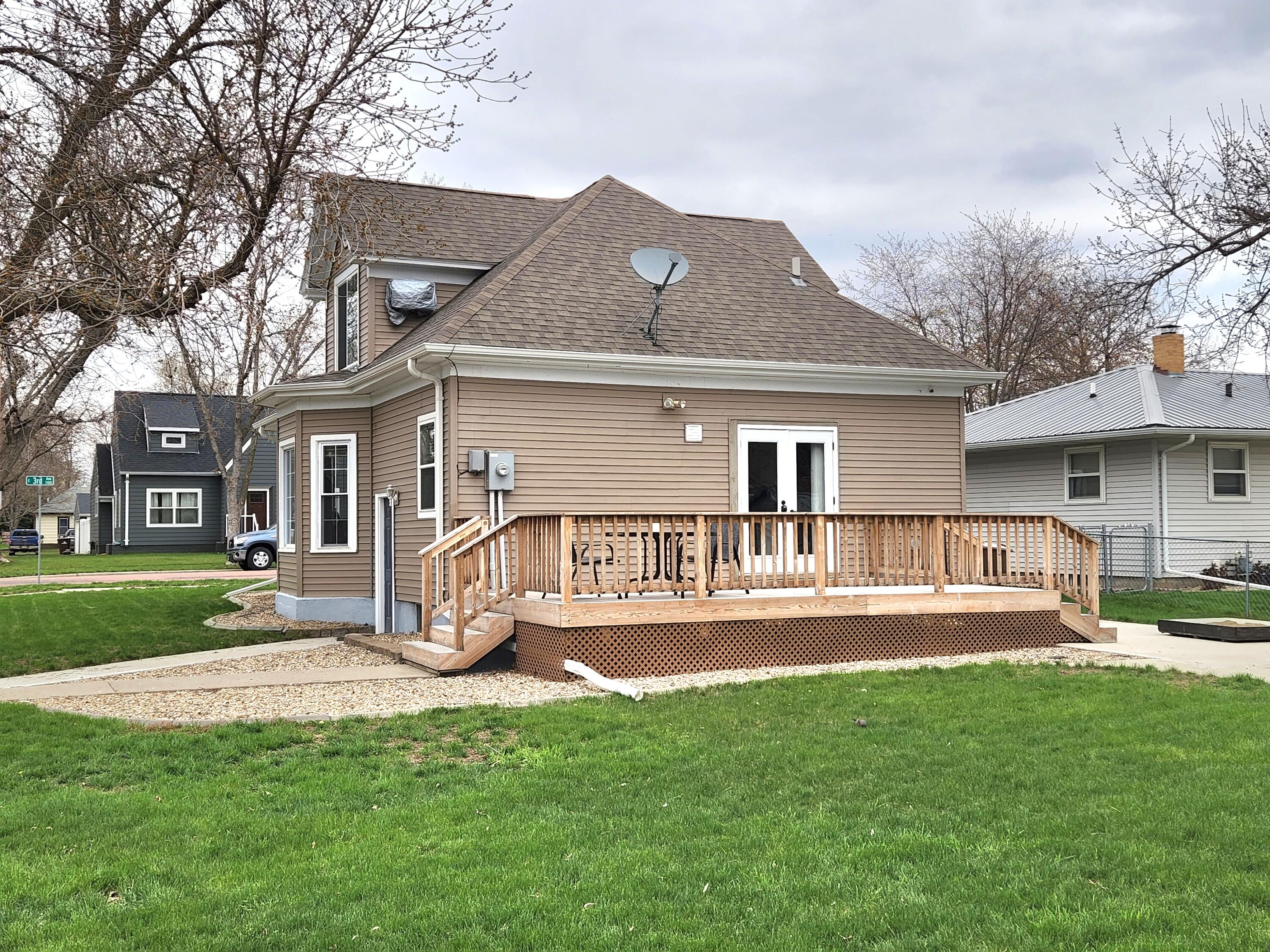 1101 E 3rd Ave