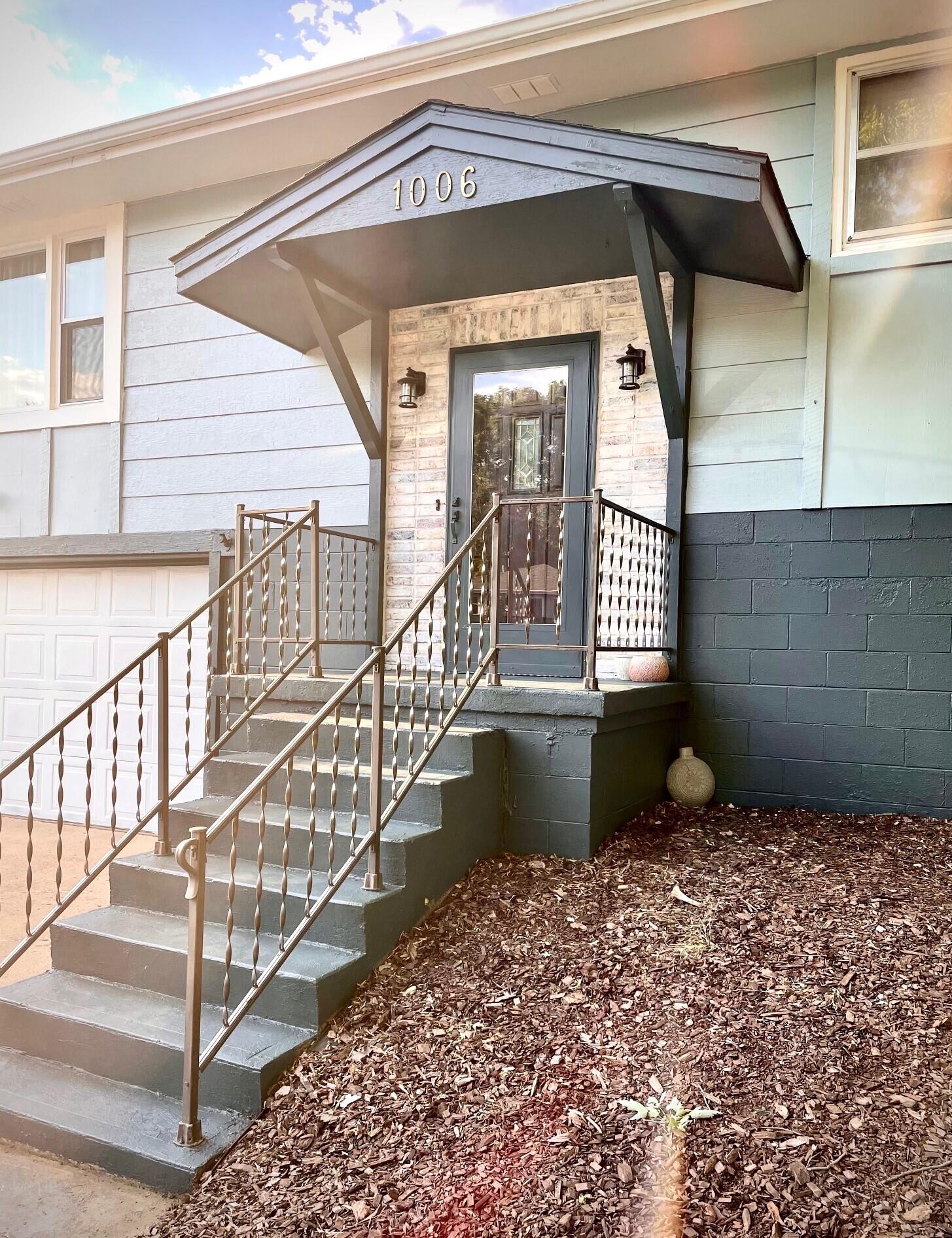 1006 Palmer Place