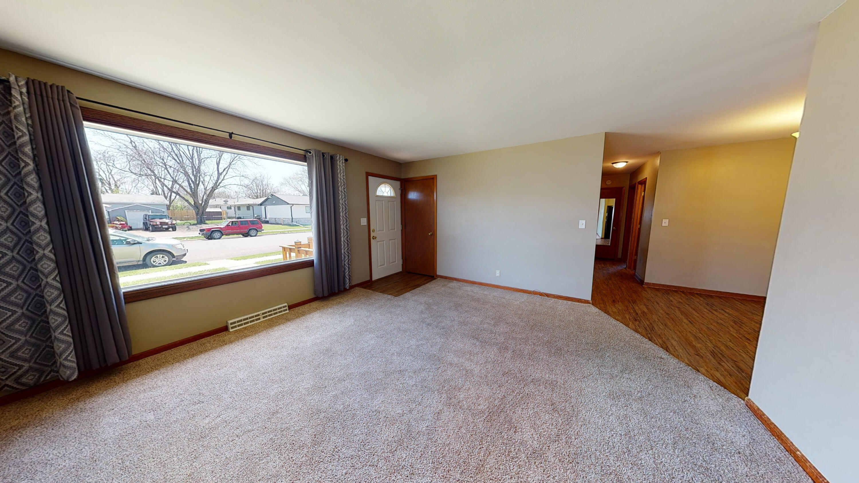 812 W Elm Ave