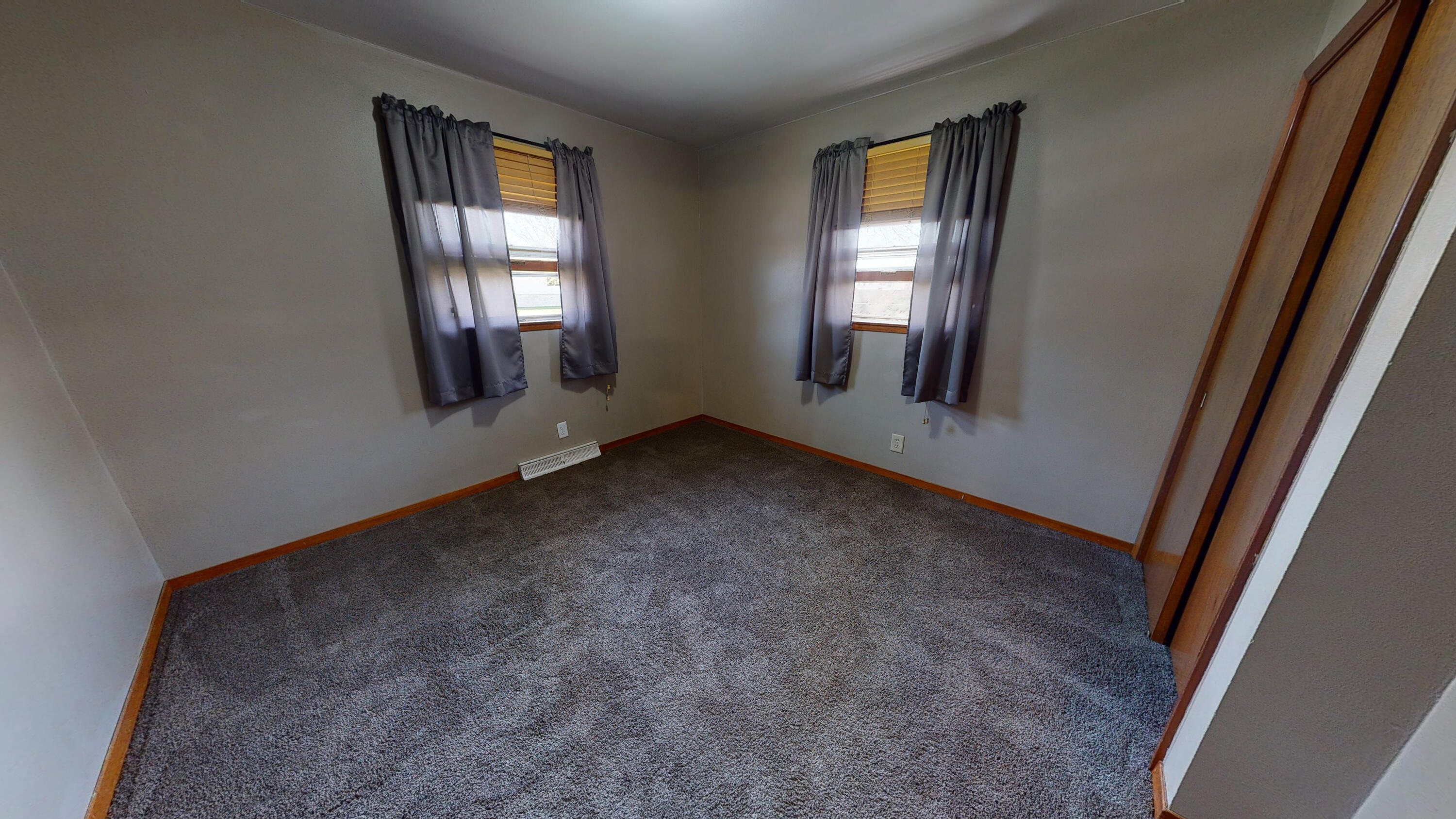 812 W Elm Ave