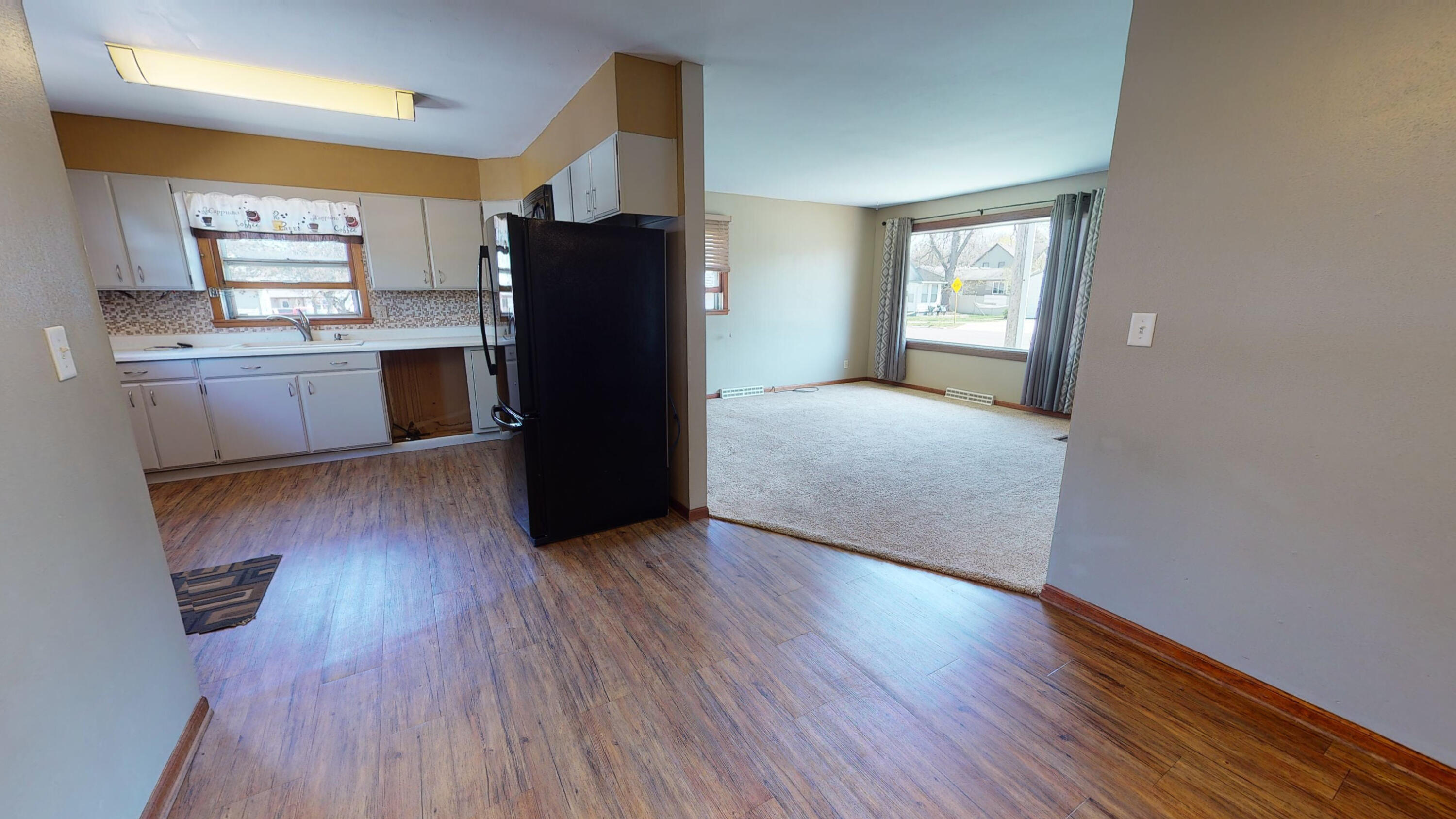 812 W Elm Ave