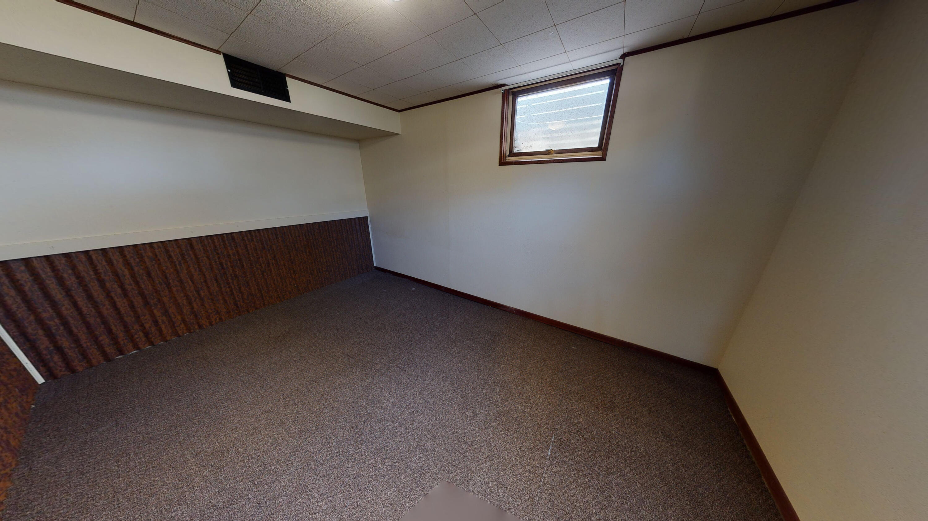 812 W Elm Ave