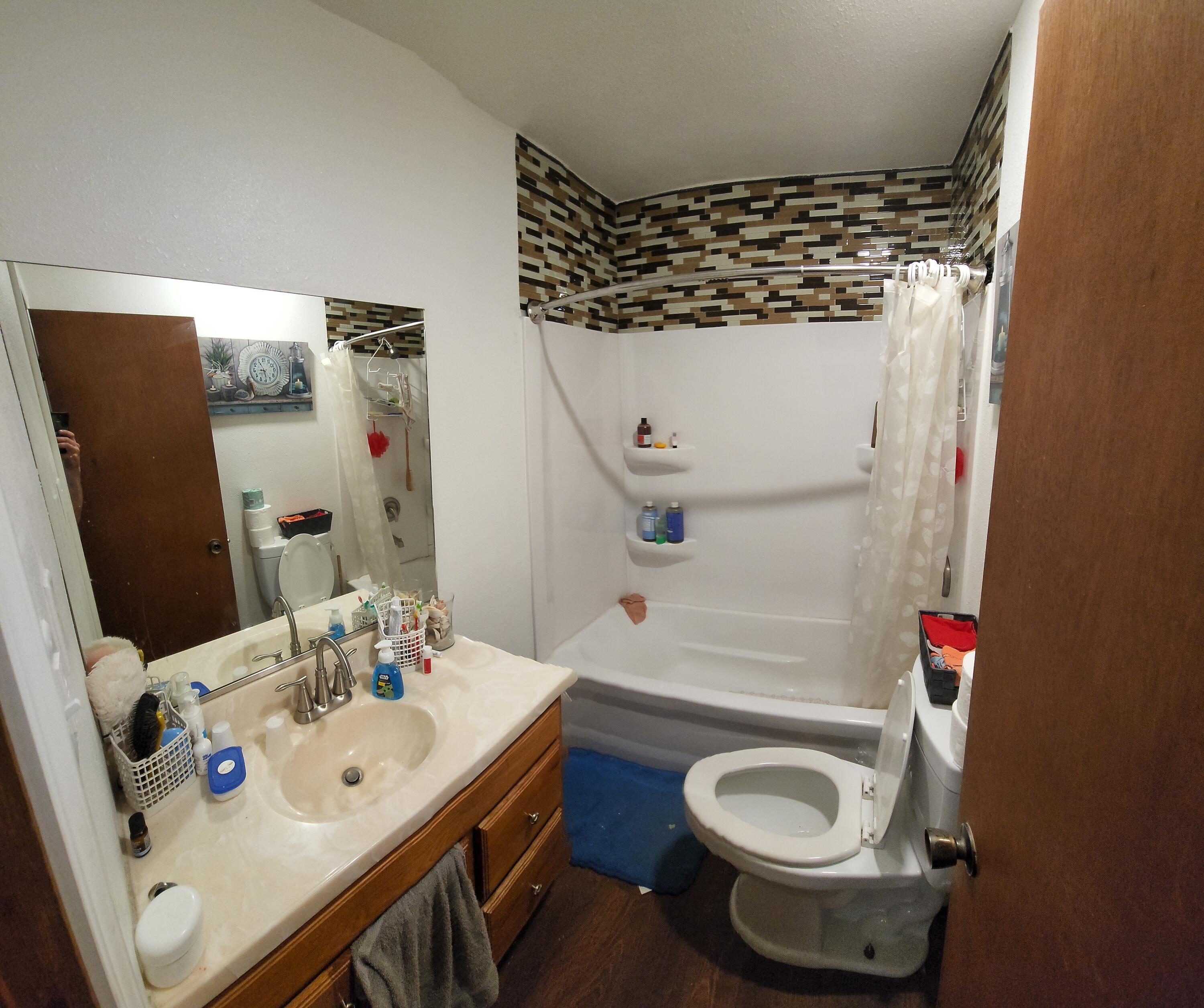 1104 E 3rd Ave