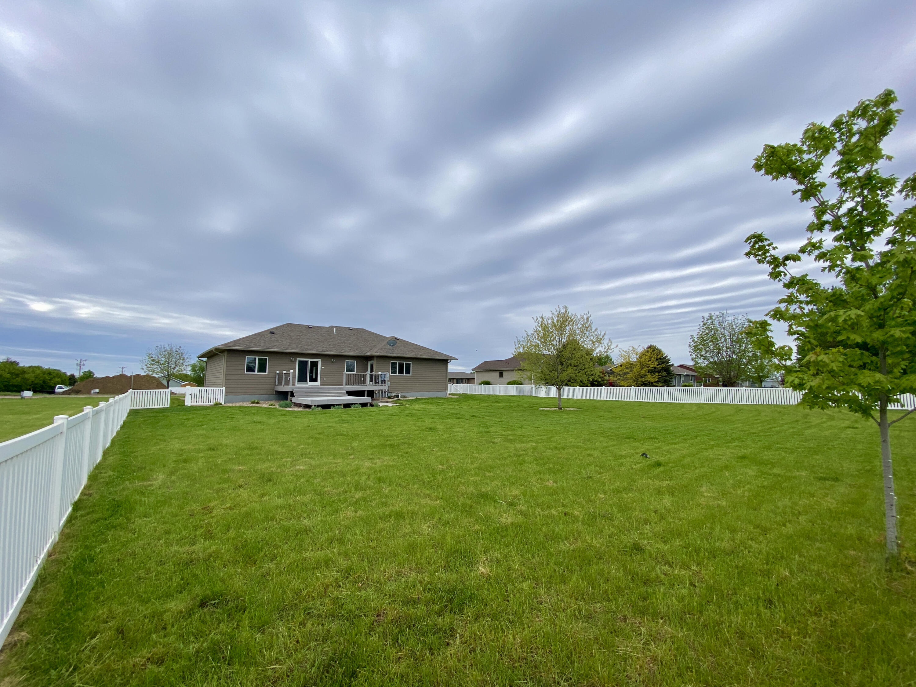 2808 Maui Dr