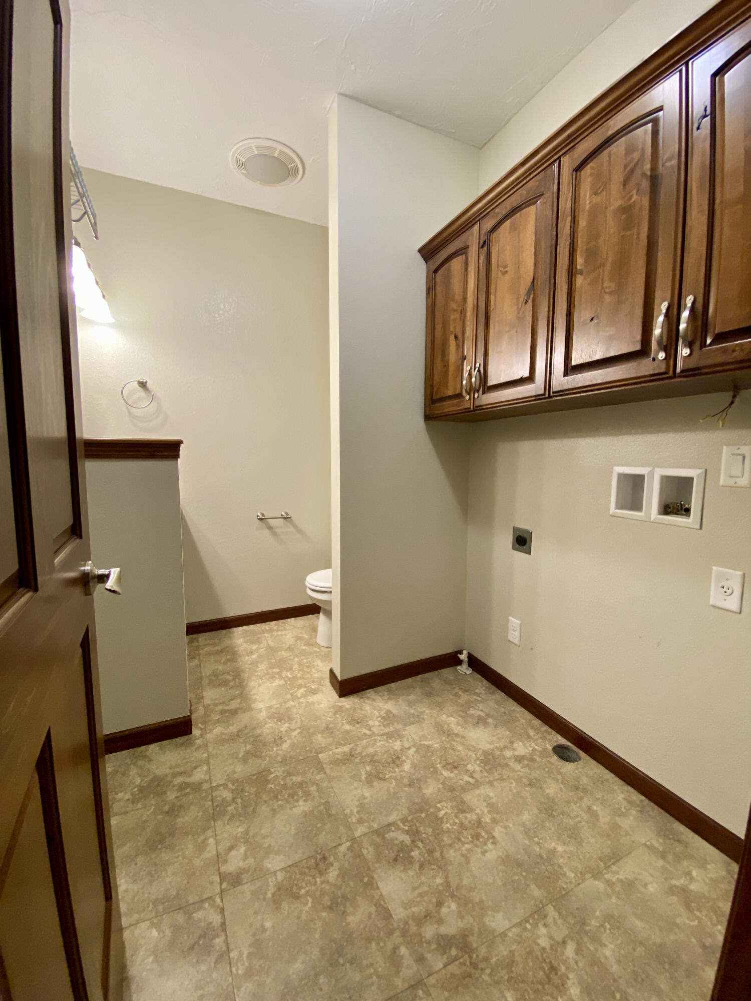 2808 Maui Dr