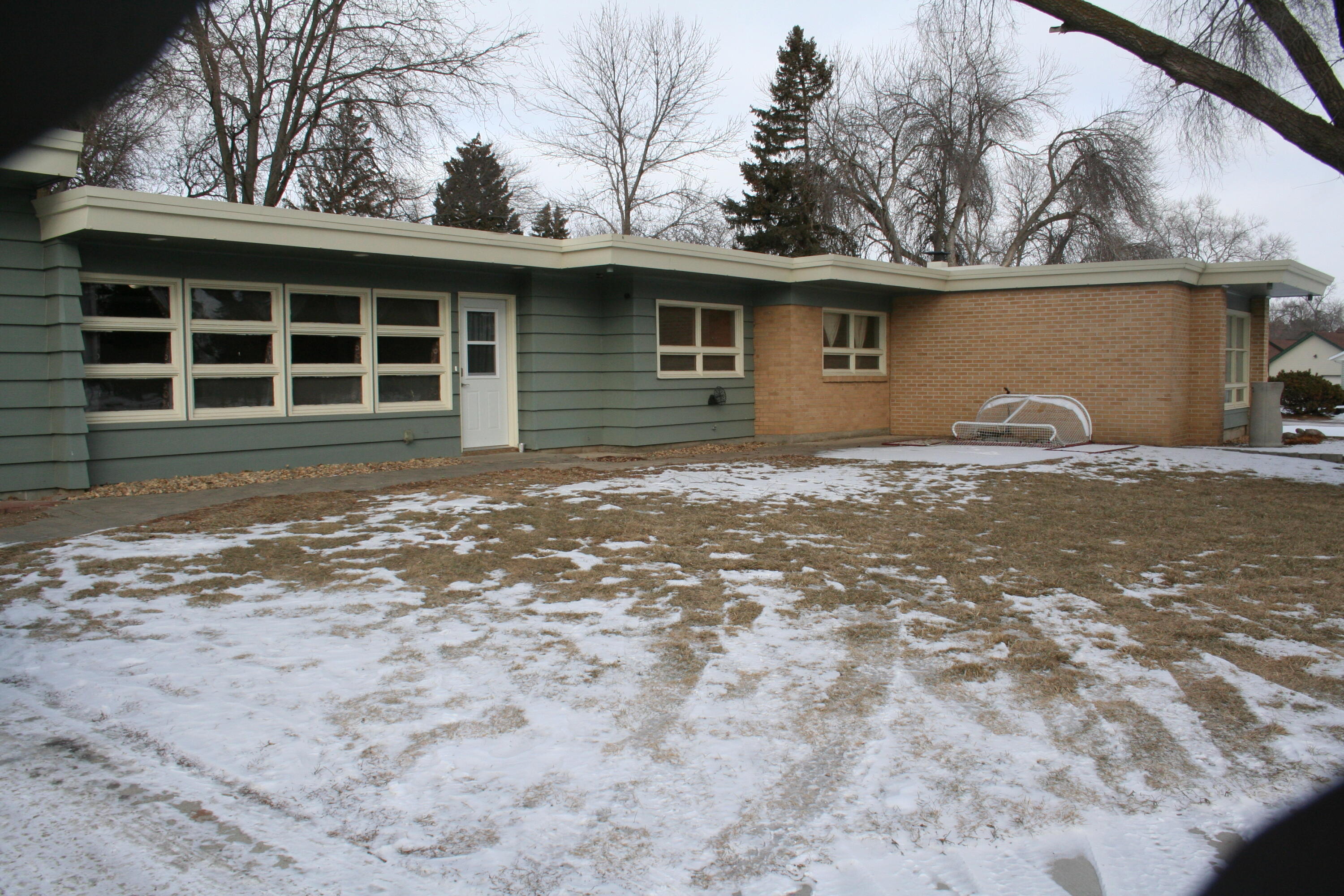 1115 Mitchell Blvd