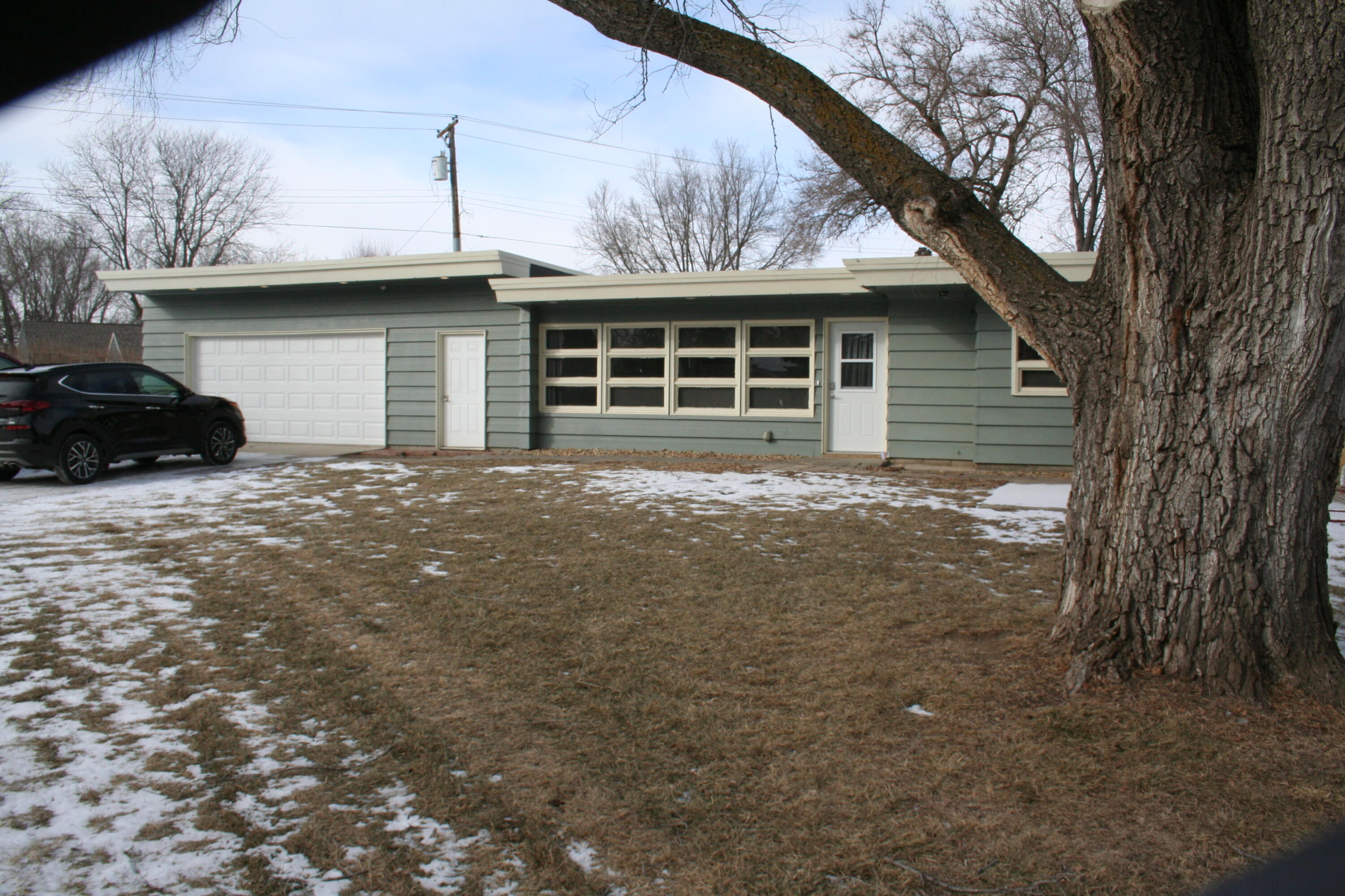 1115 Mitchell Blvd