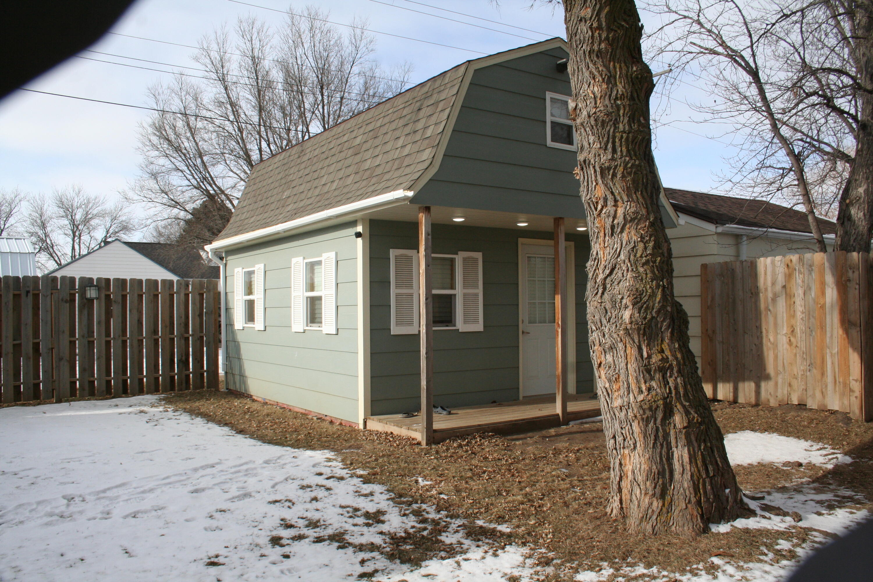 1115 Mitchell Blvd
