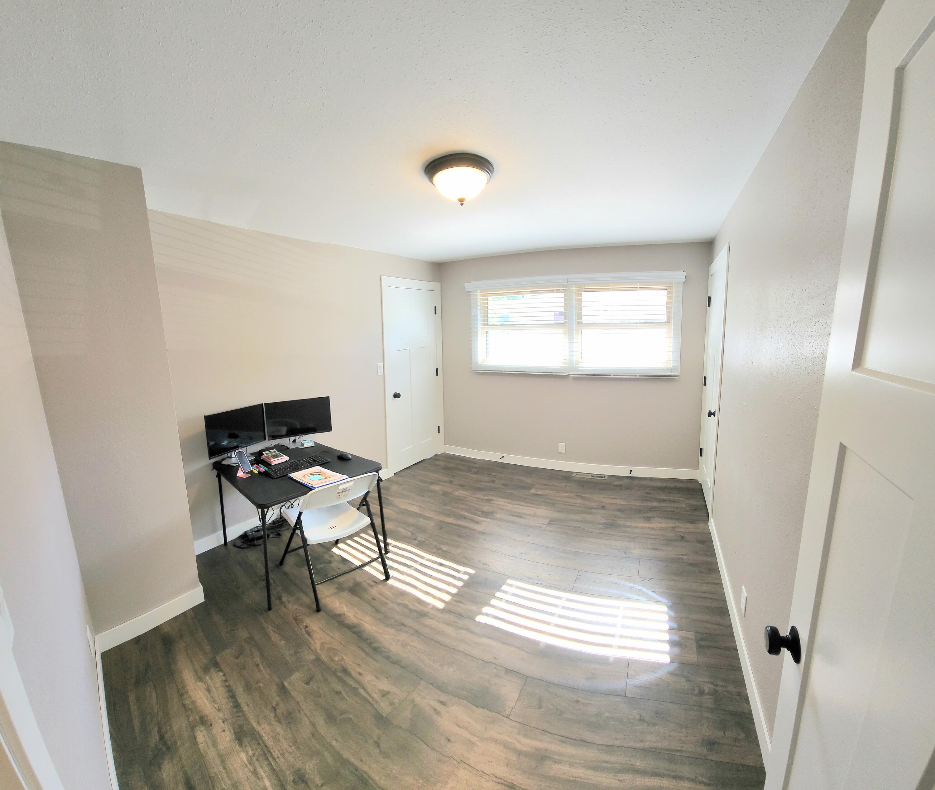 1112 W 6th Ave