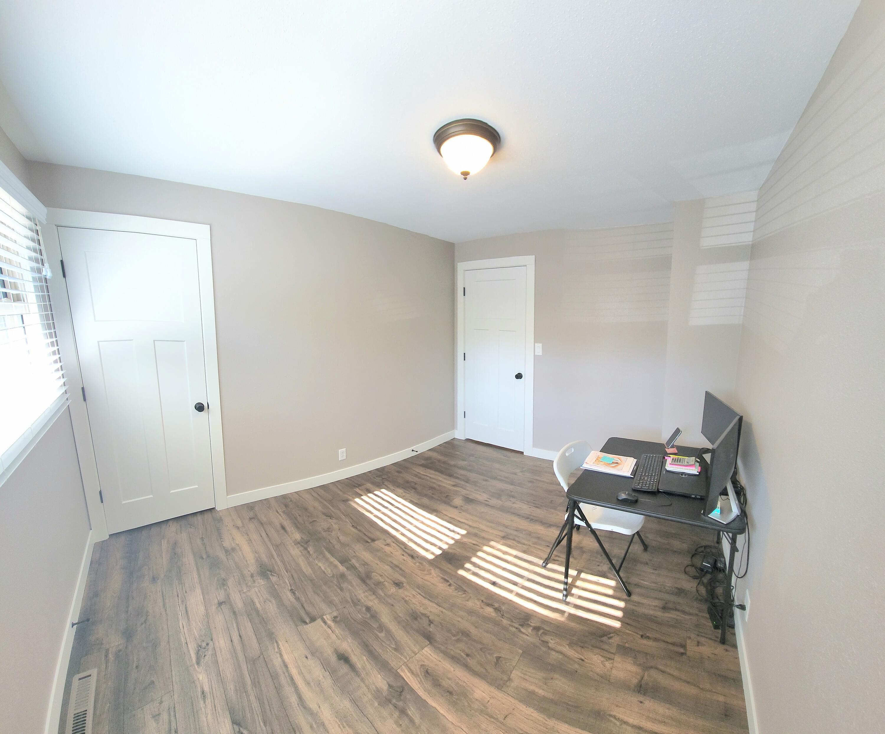 1112 W 6th Ave