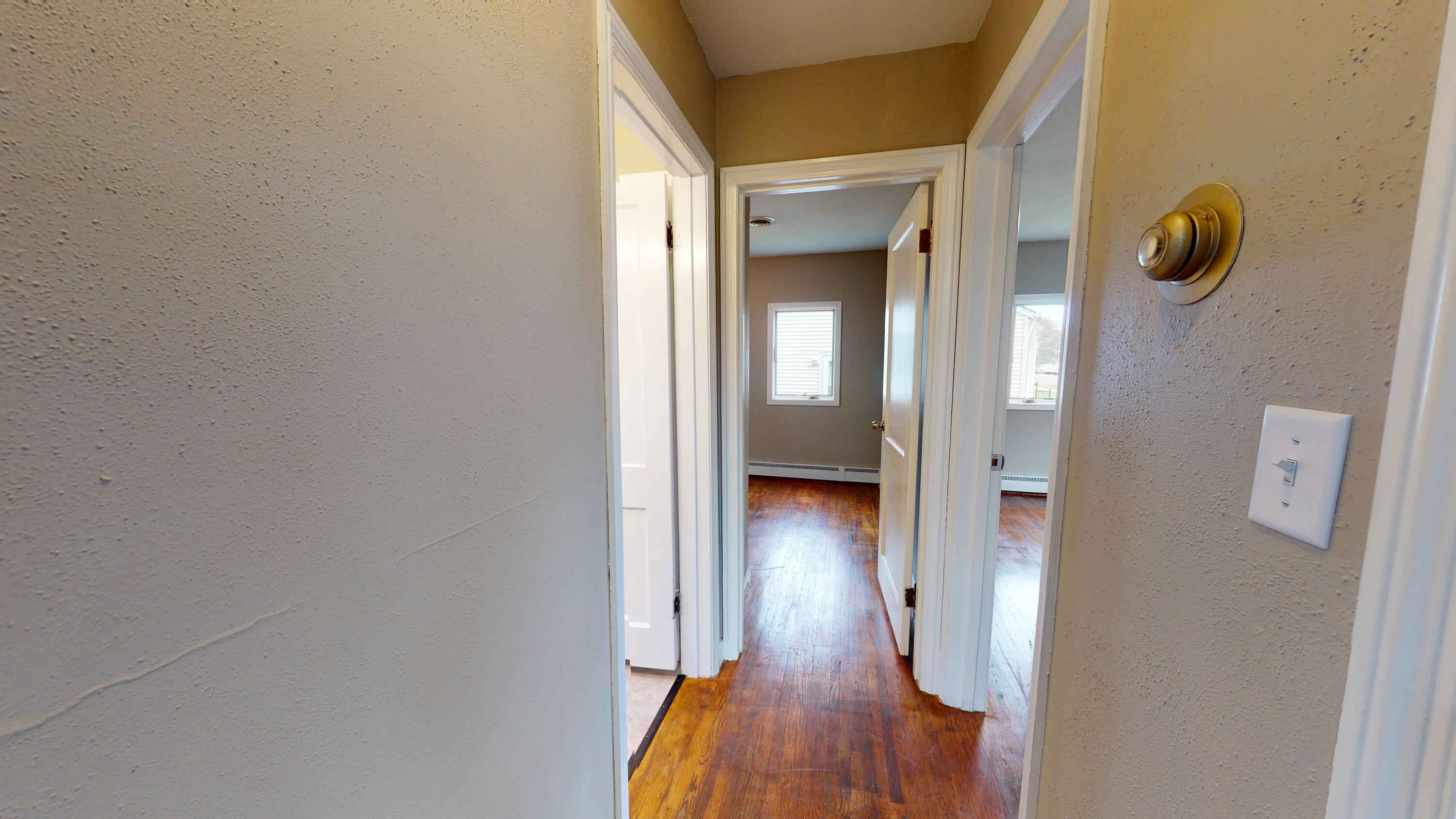1121 S Miller Ave