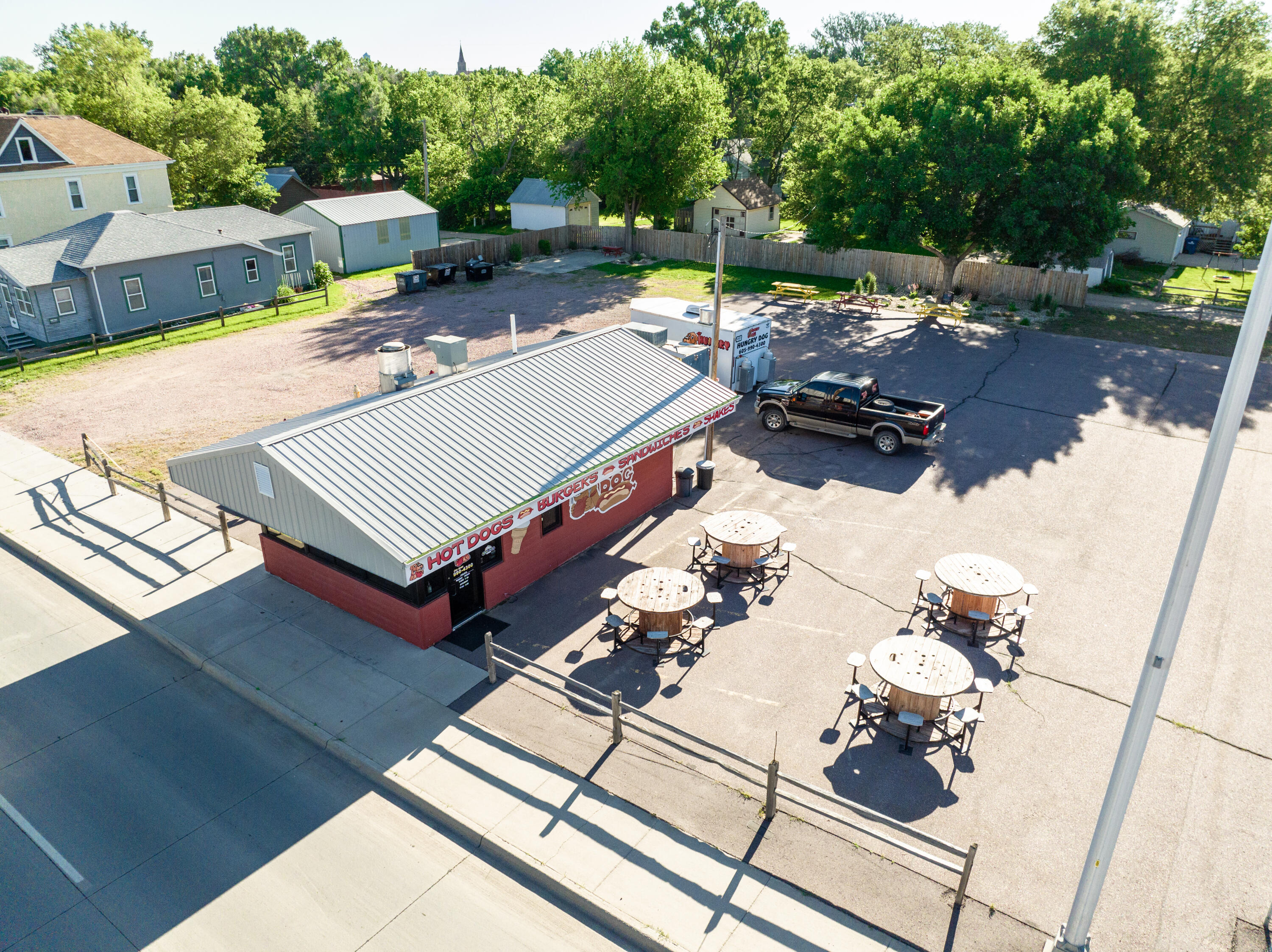 422 S Sanborn Blvd