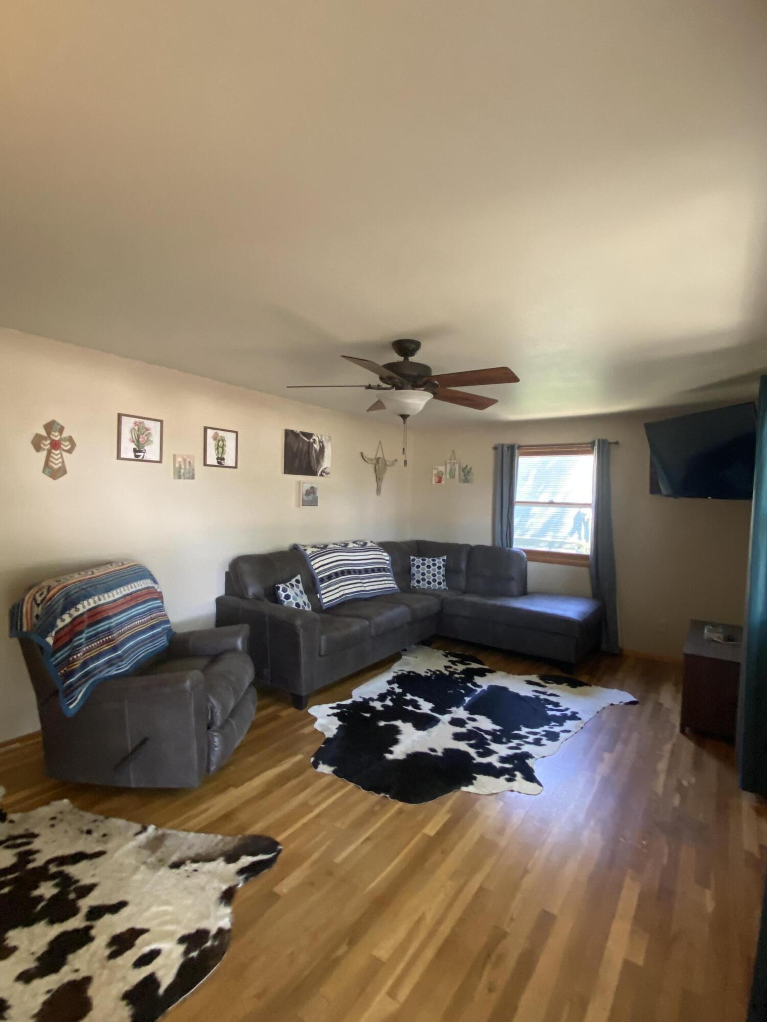611 Elm St