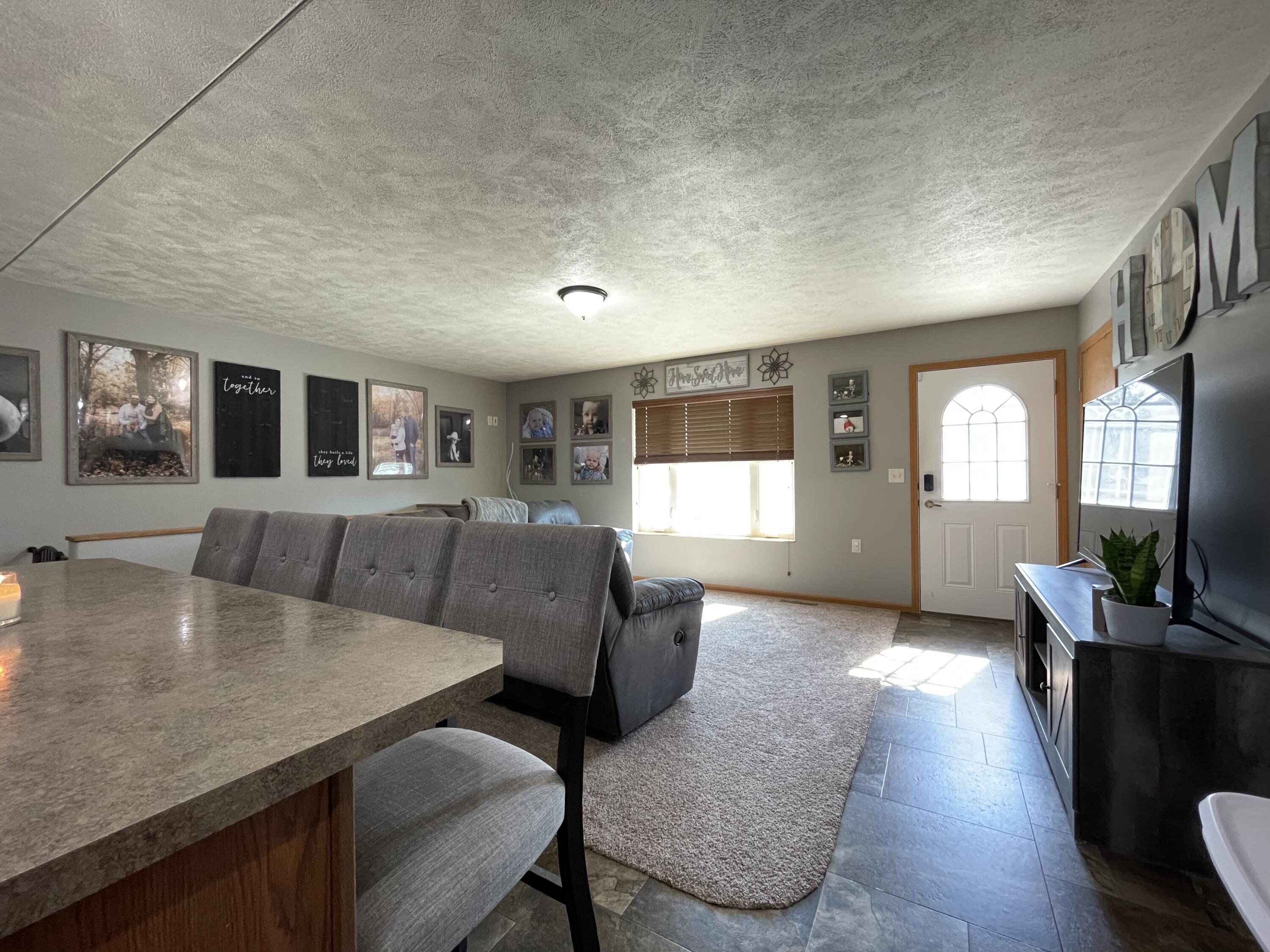301 S Lawler St