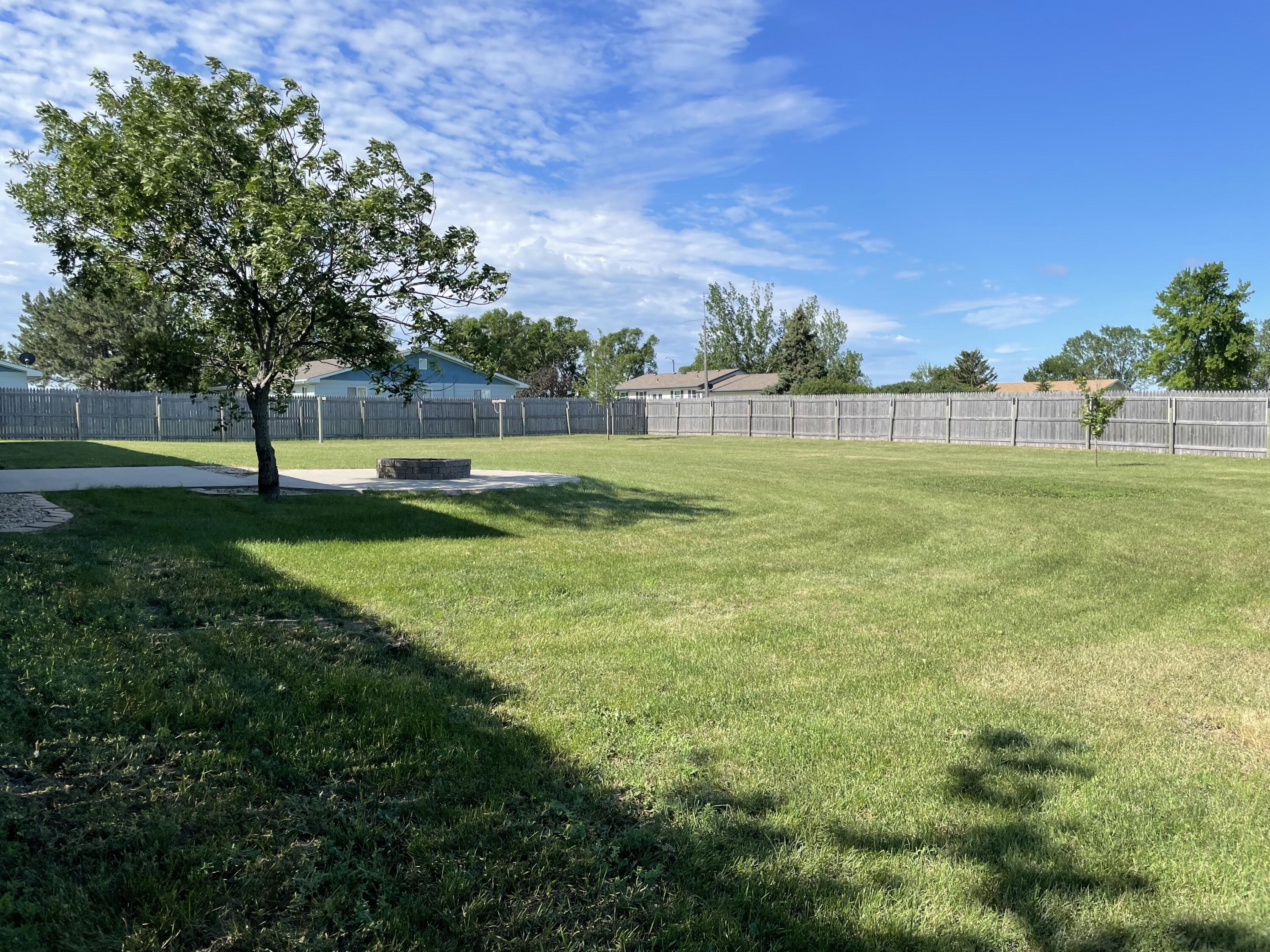 301 S Lawler St
