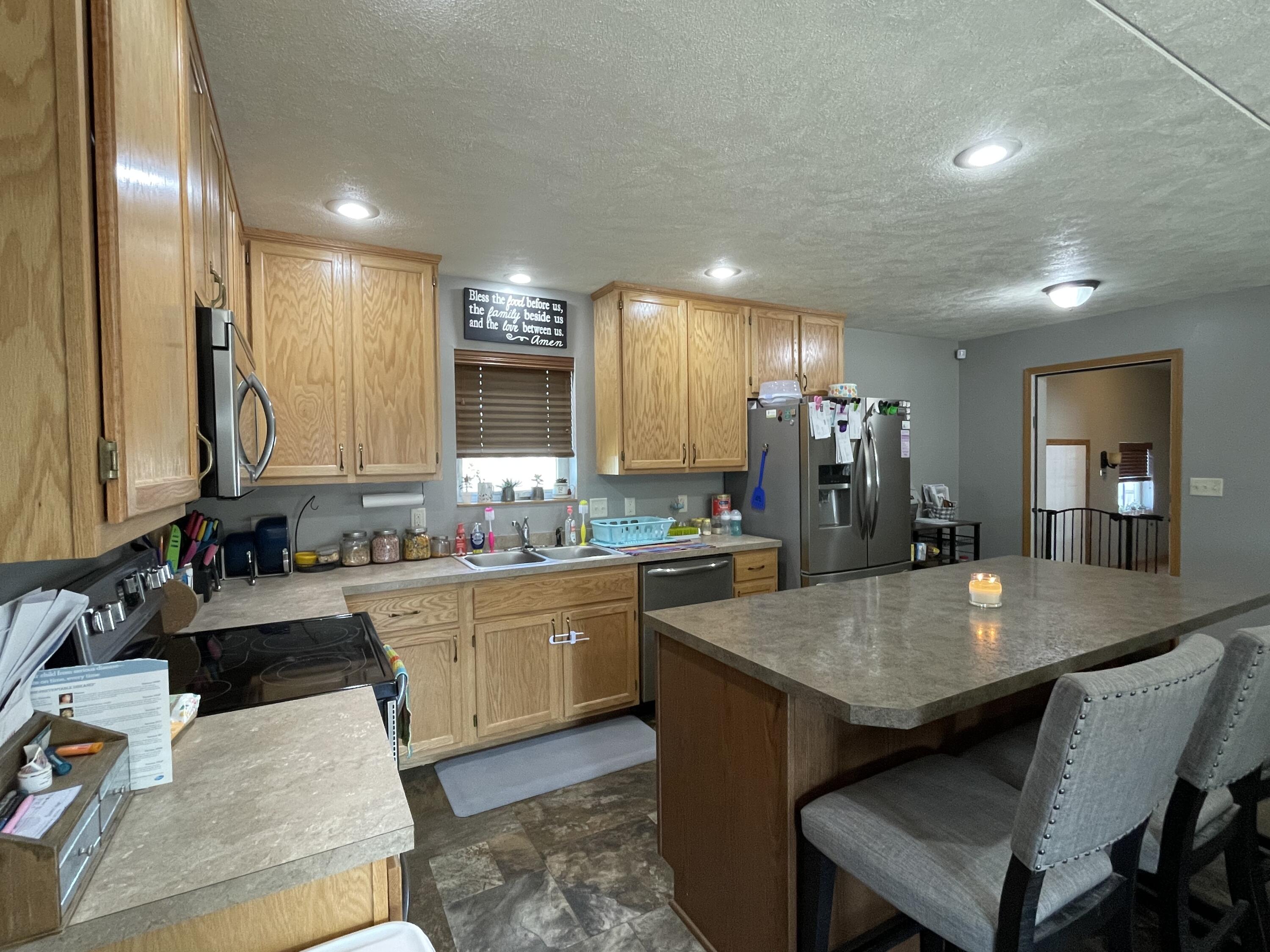 301 S Lawler St