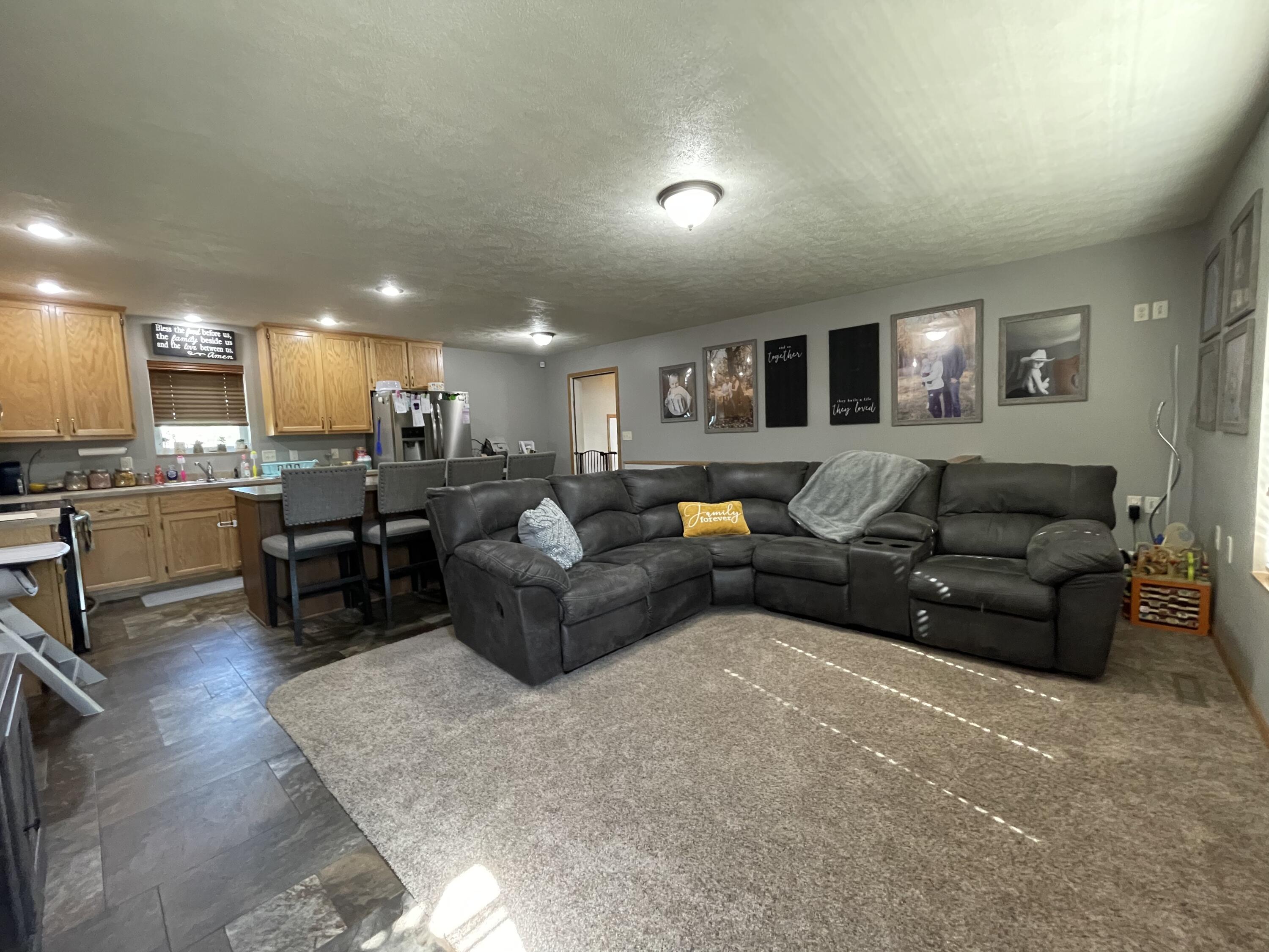 301 S Lawler St
