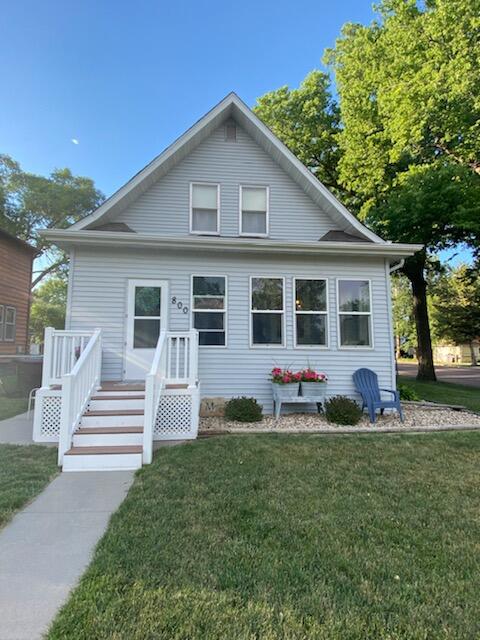 800 W 5th Ave