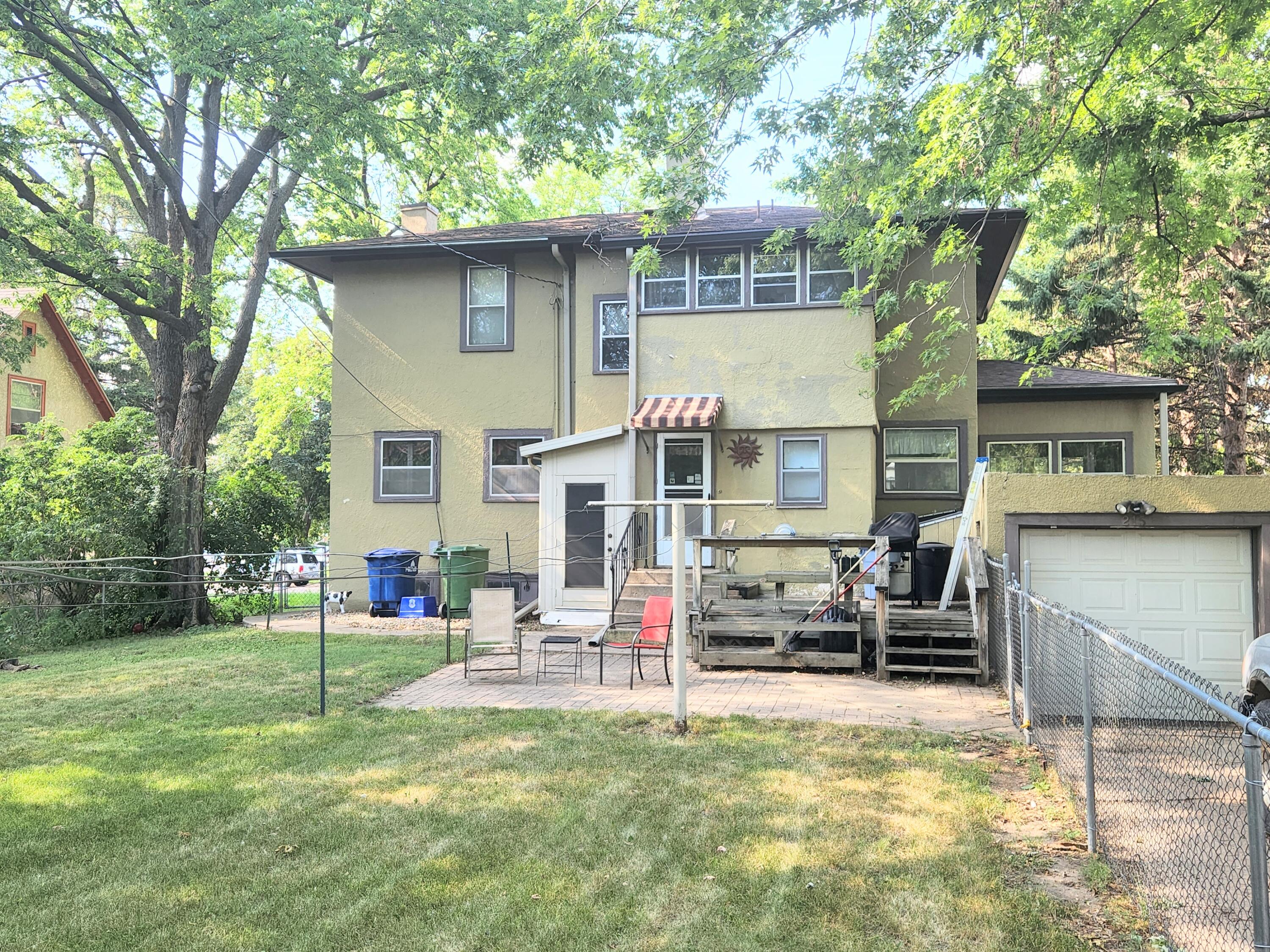 215 W 4th Ave