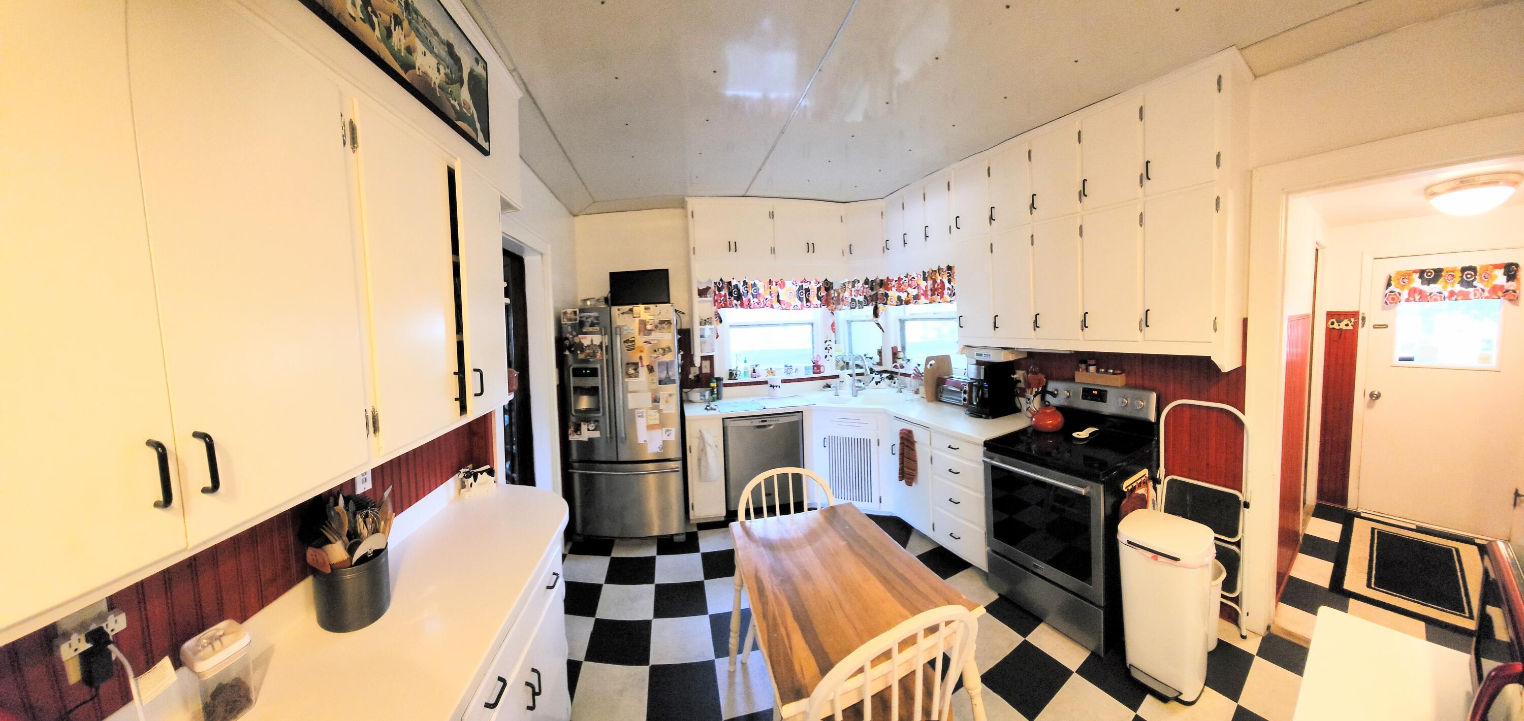 215 W 4th Ave