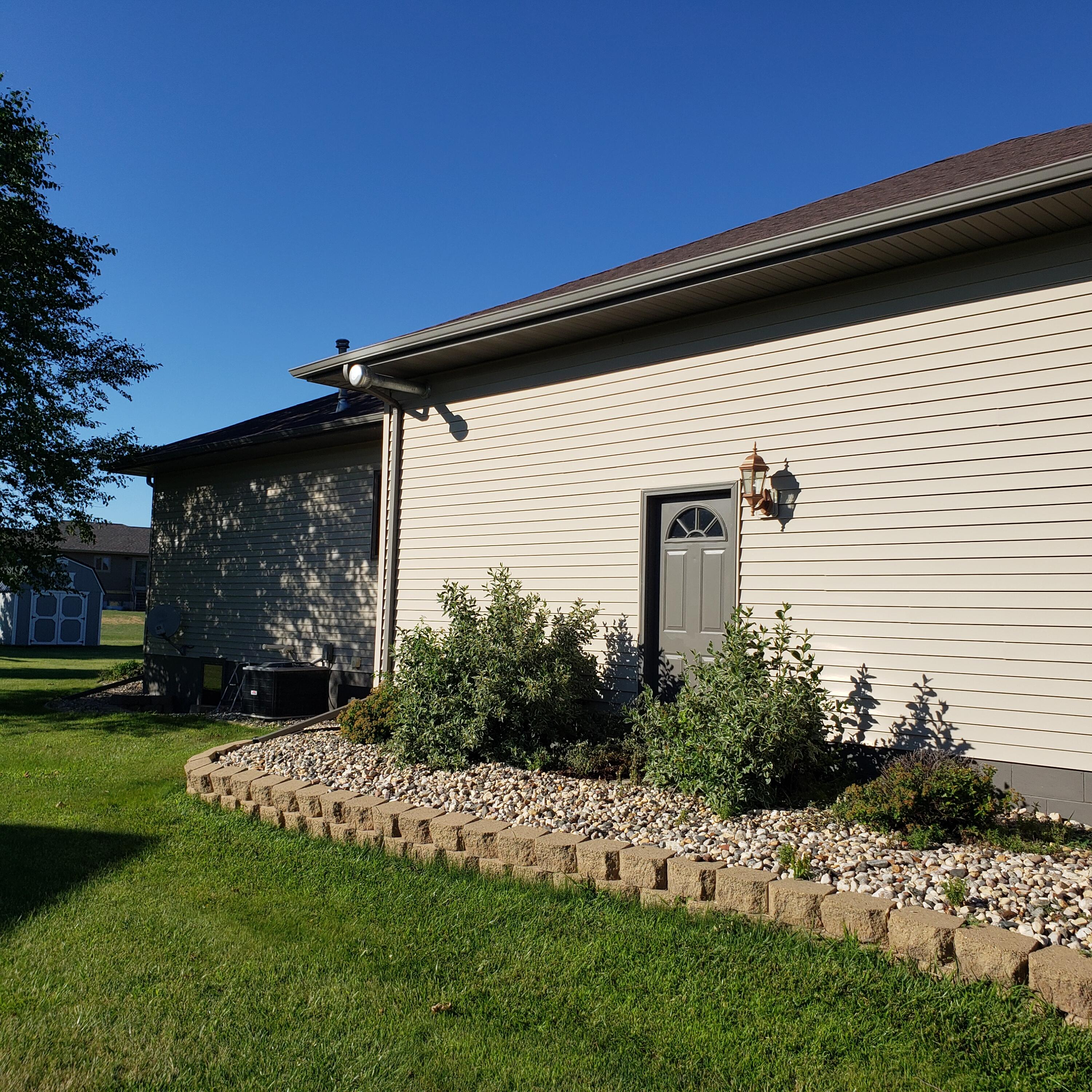 2824 Dailey Dr