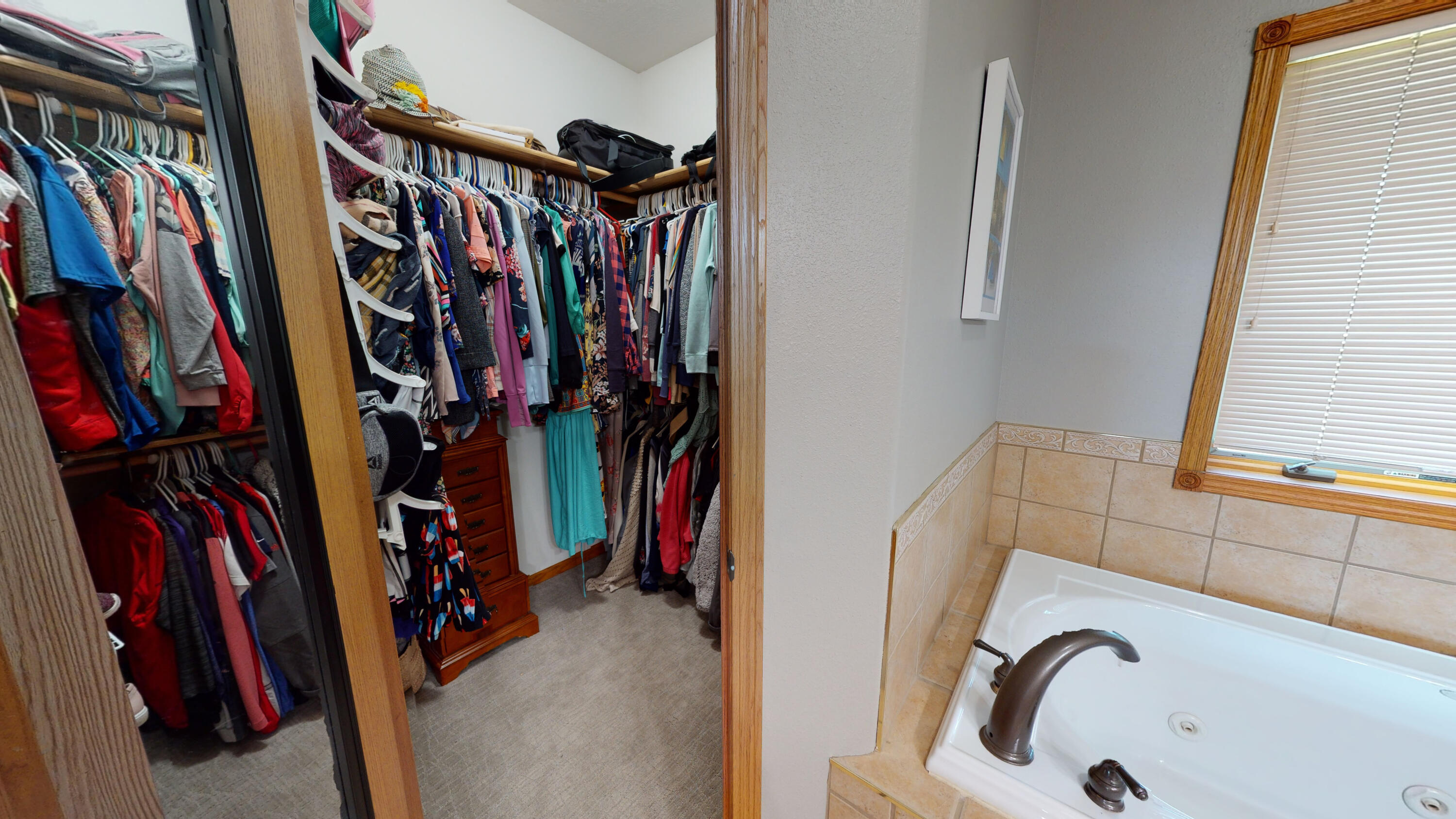 2824 Dailey Dr