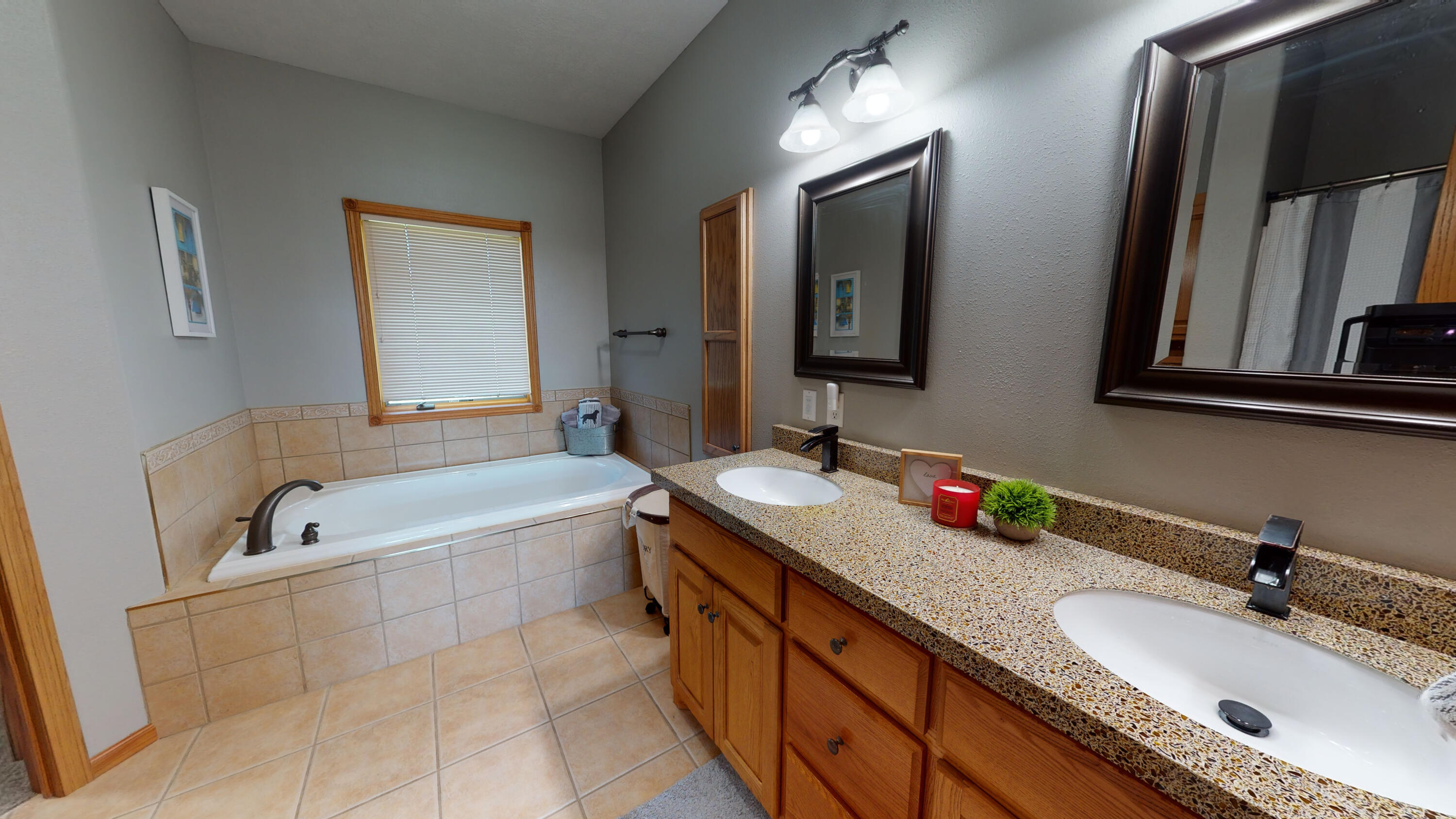 2824 Dailey Dr
