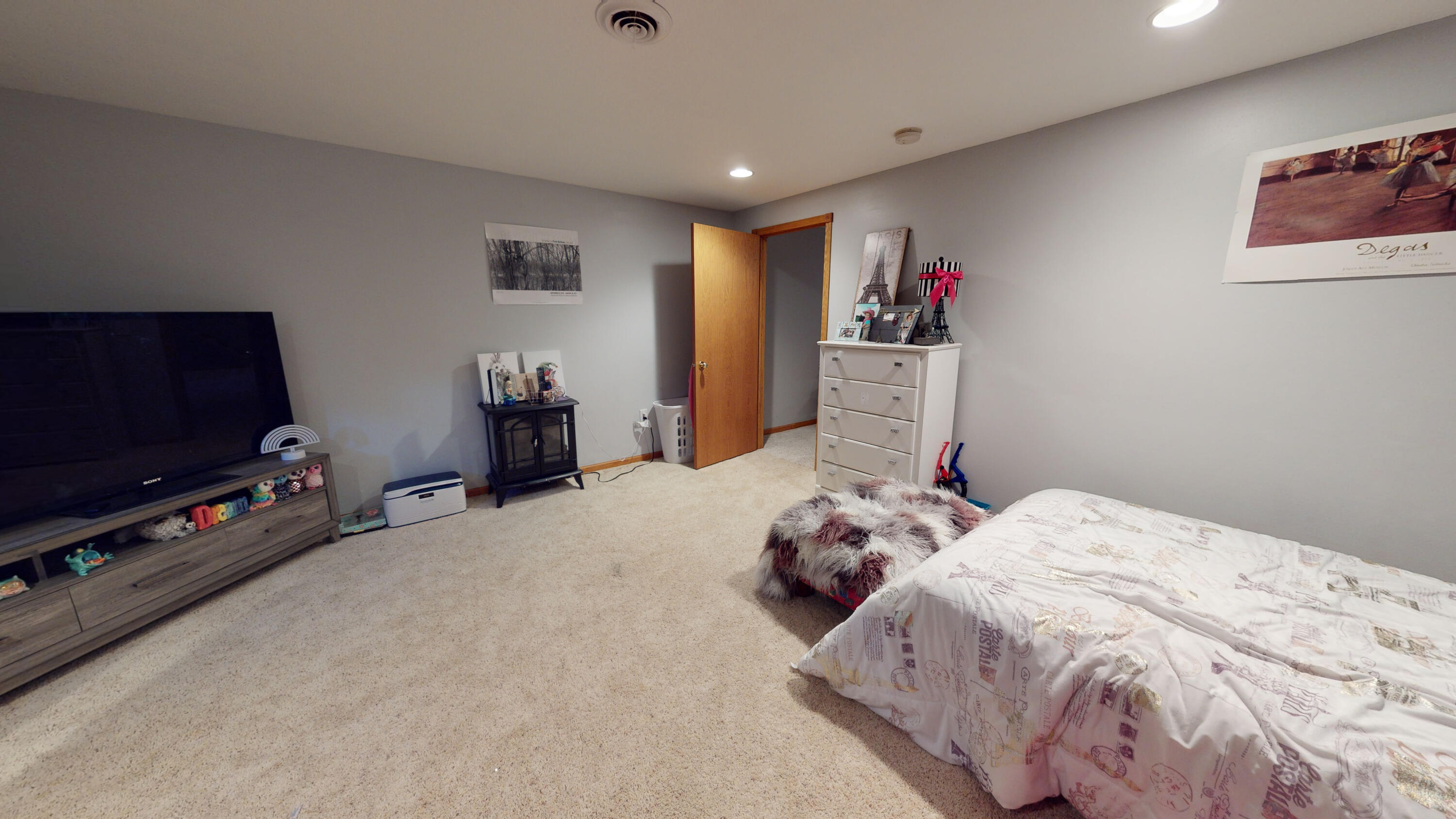 2824 Dailey Dr