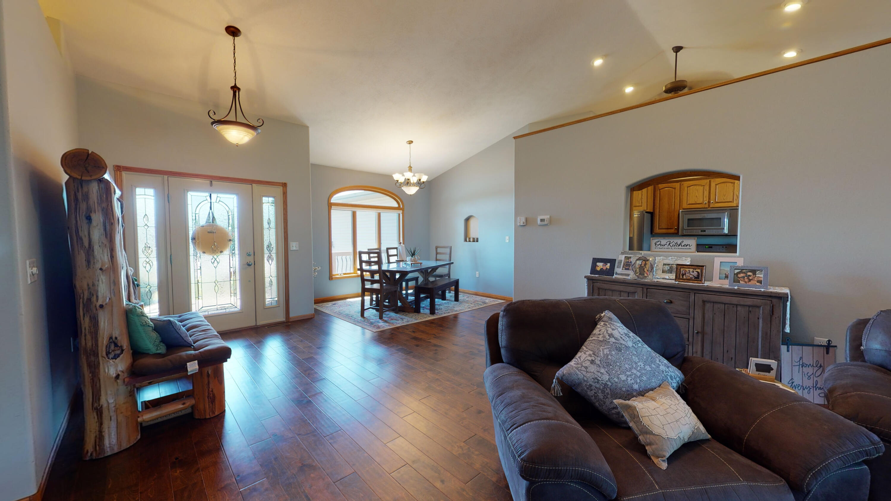 2824 Dailey Dr