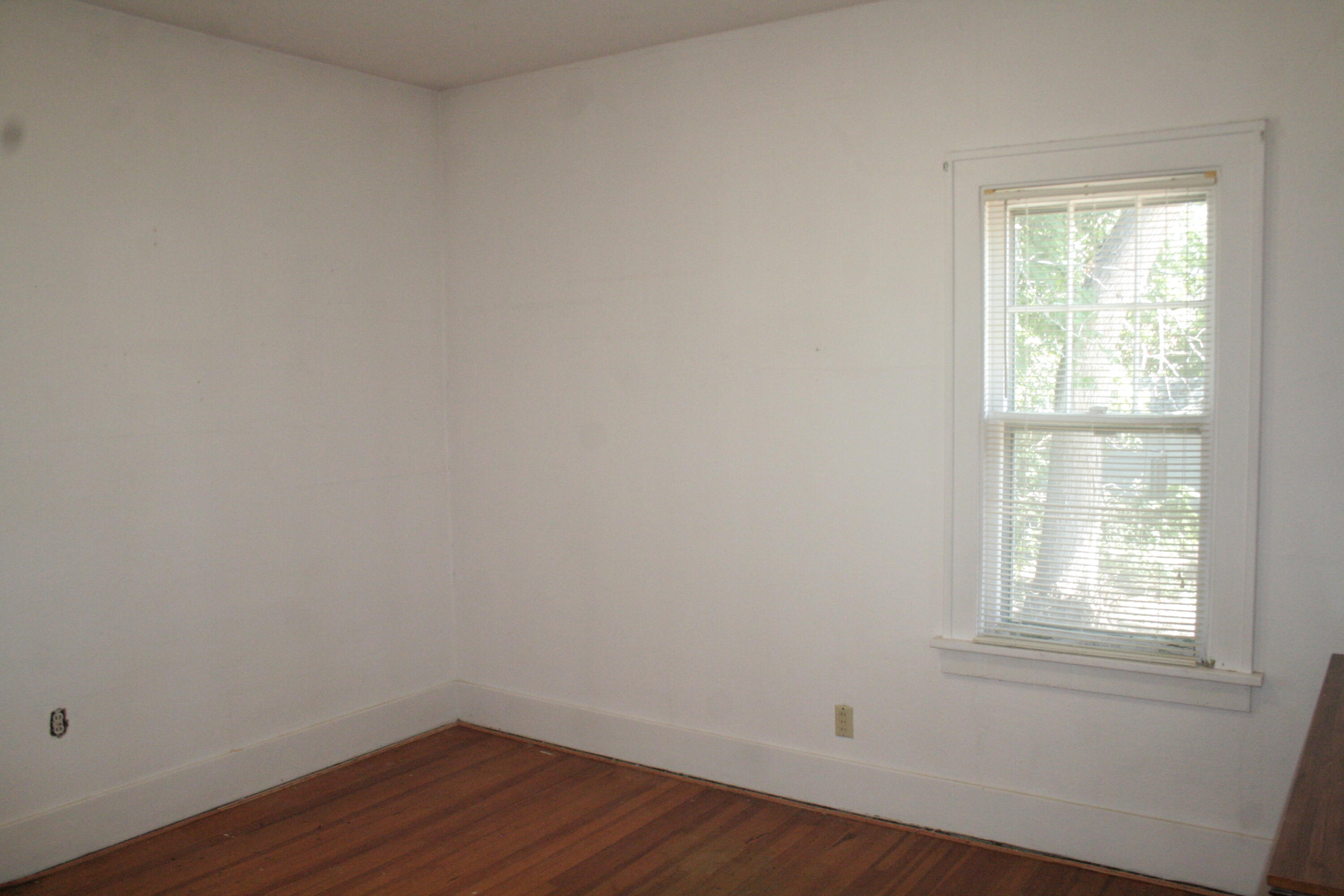 1114 Walnut St