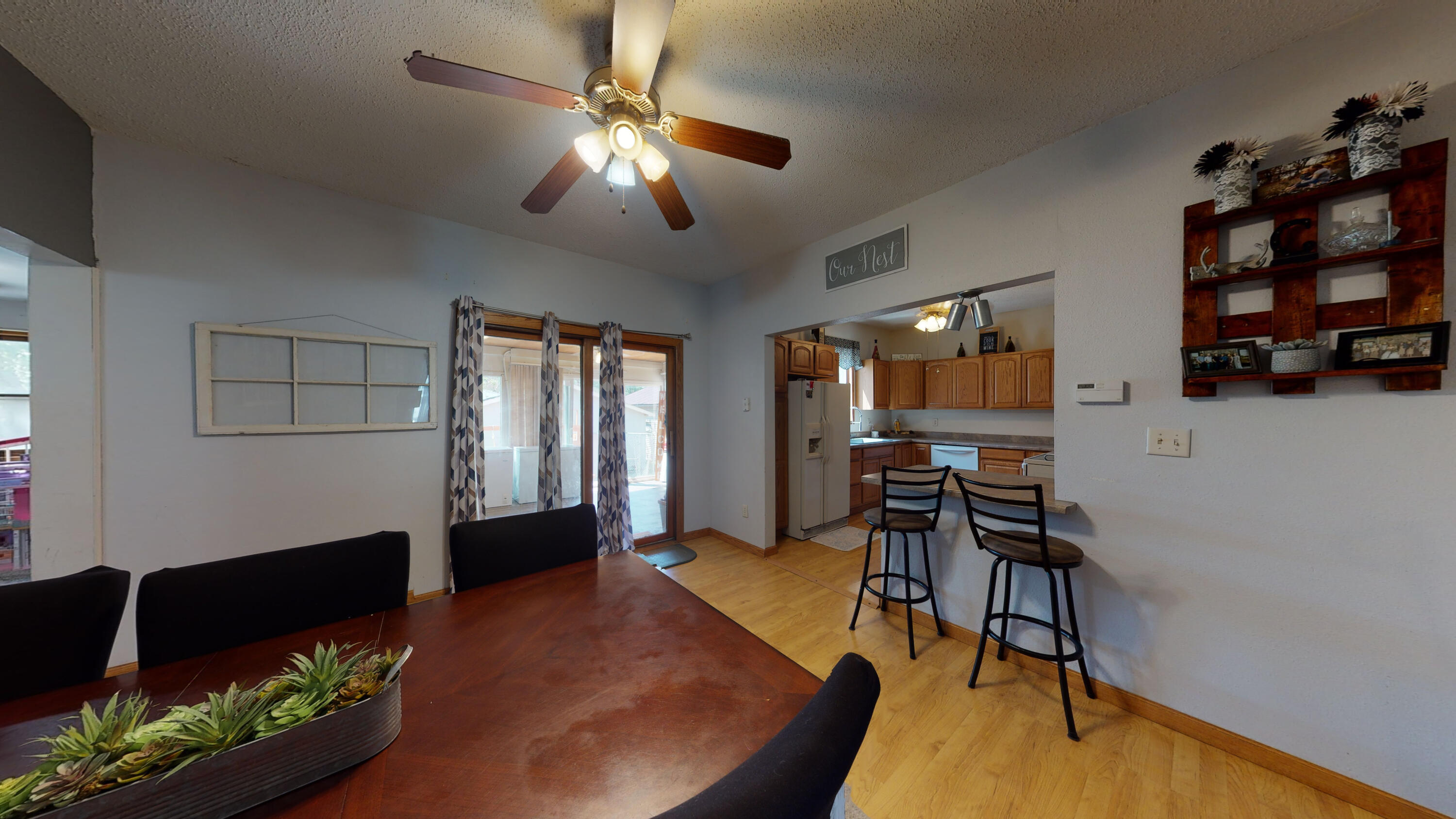 209 E 10th Ave